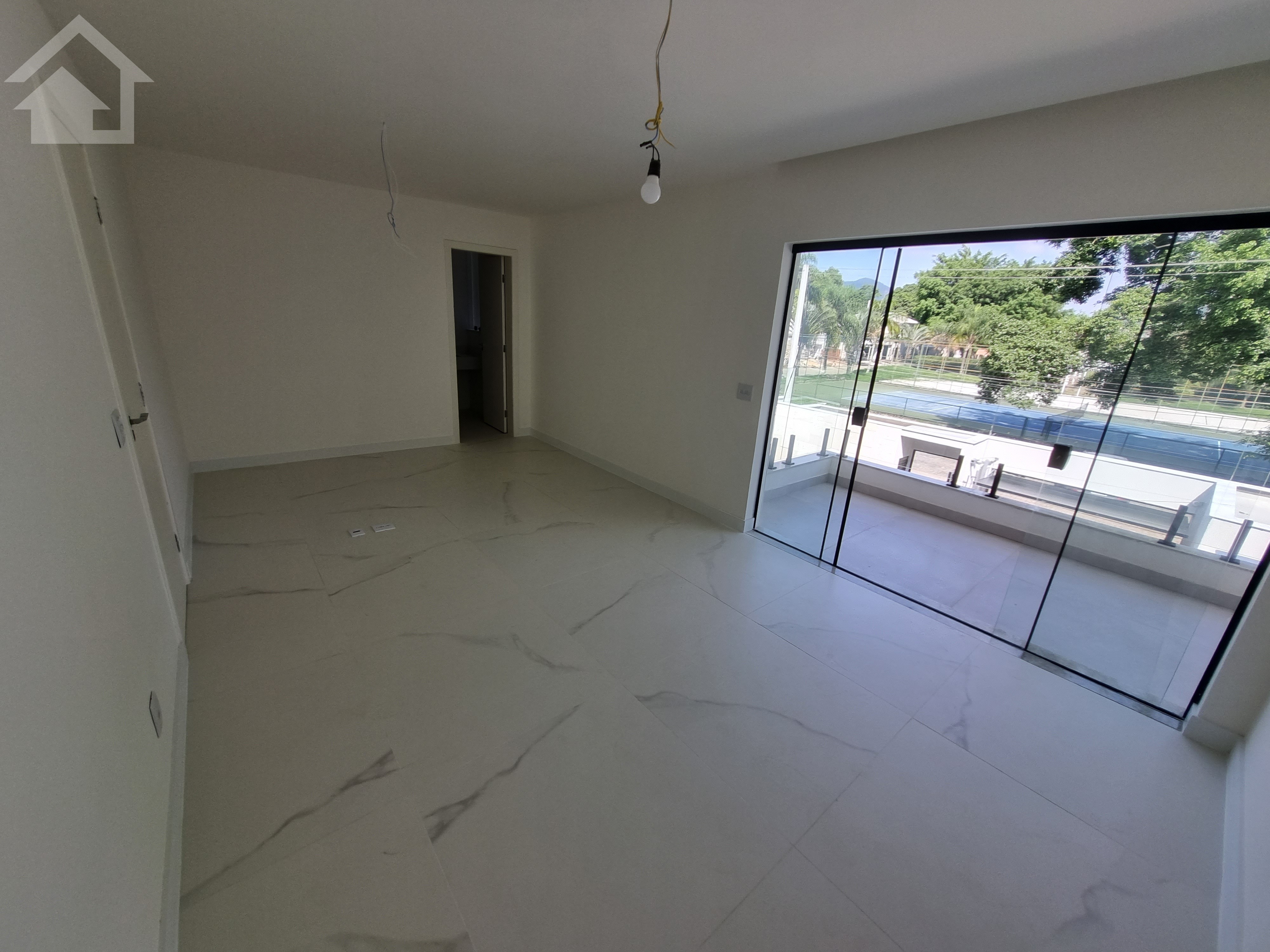 Casa à venda com 4 quartos, 190m² - Foto 9