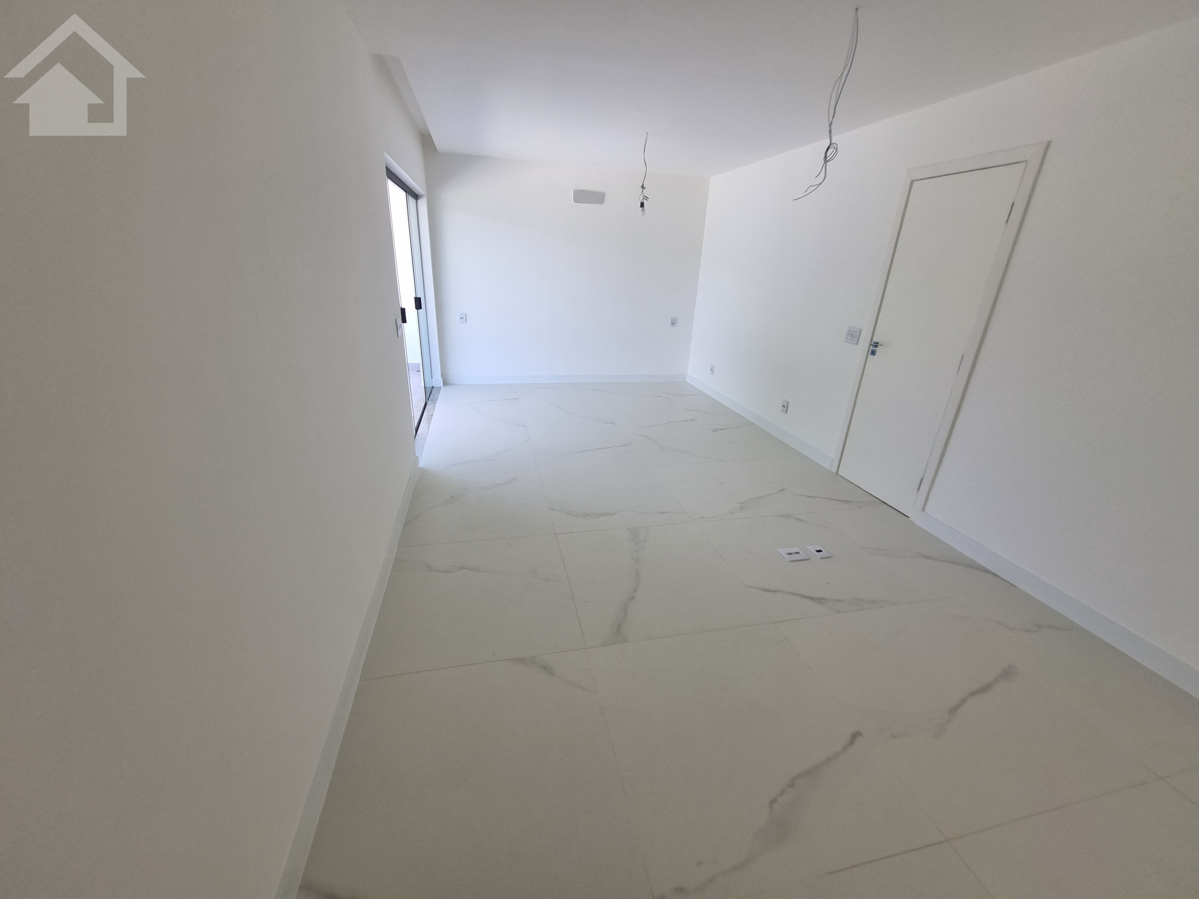 Casa à venda com 4 quartos, 190m² - Foto 12