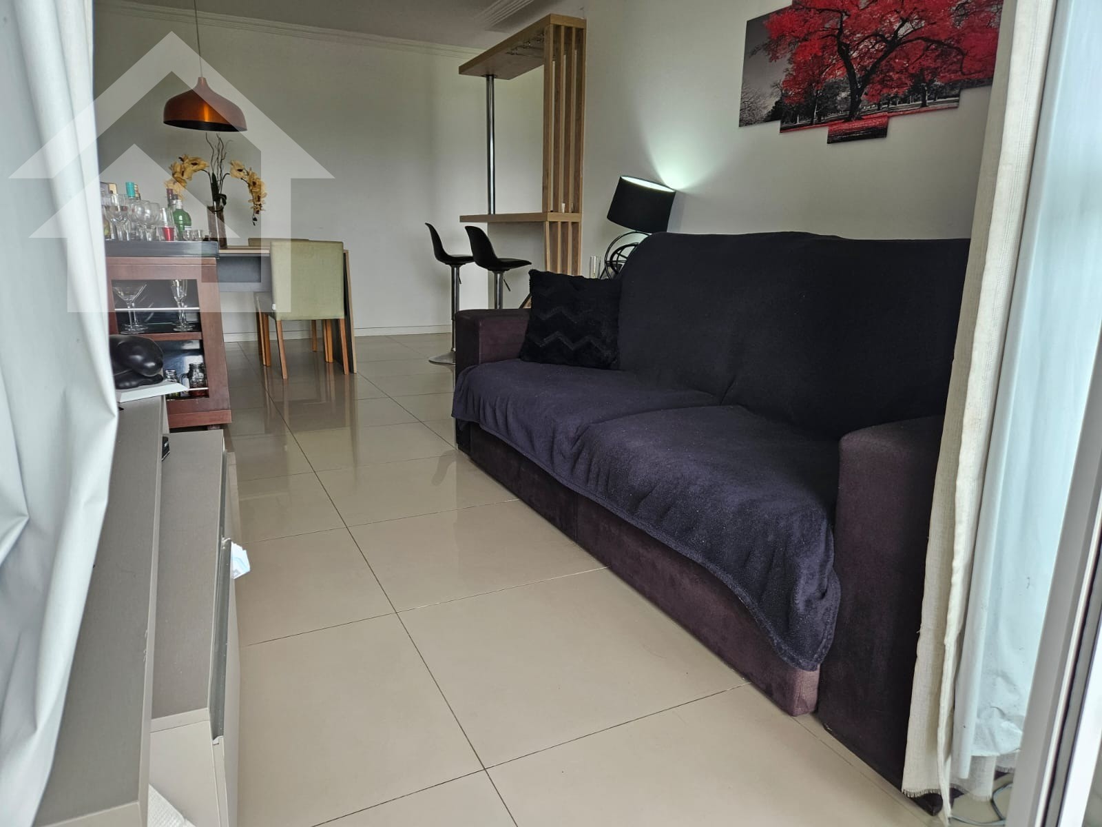 Apartamento à venda com 3 quartos, 98m² - Foto 4