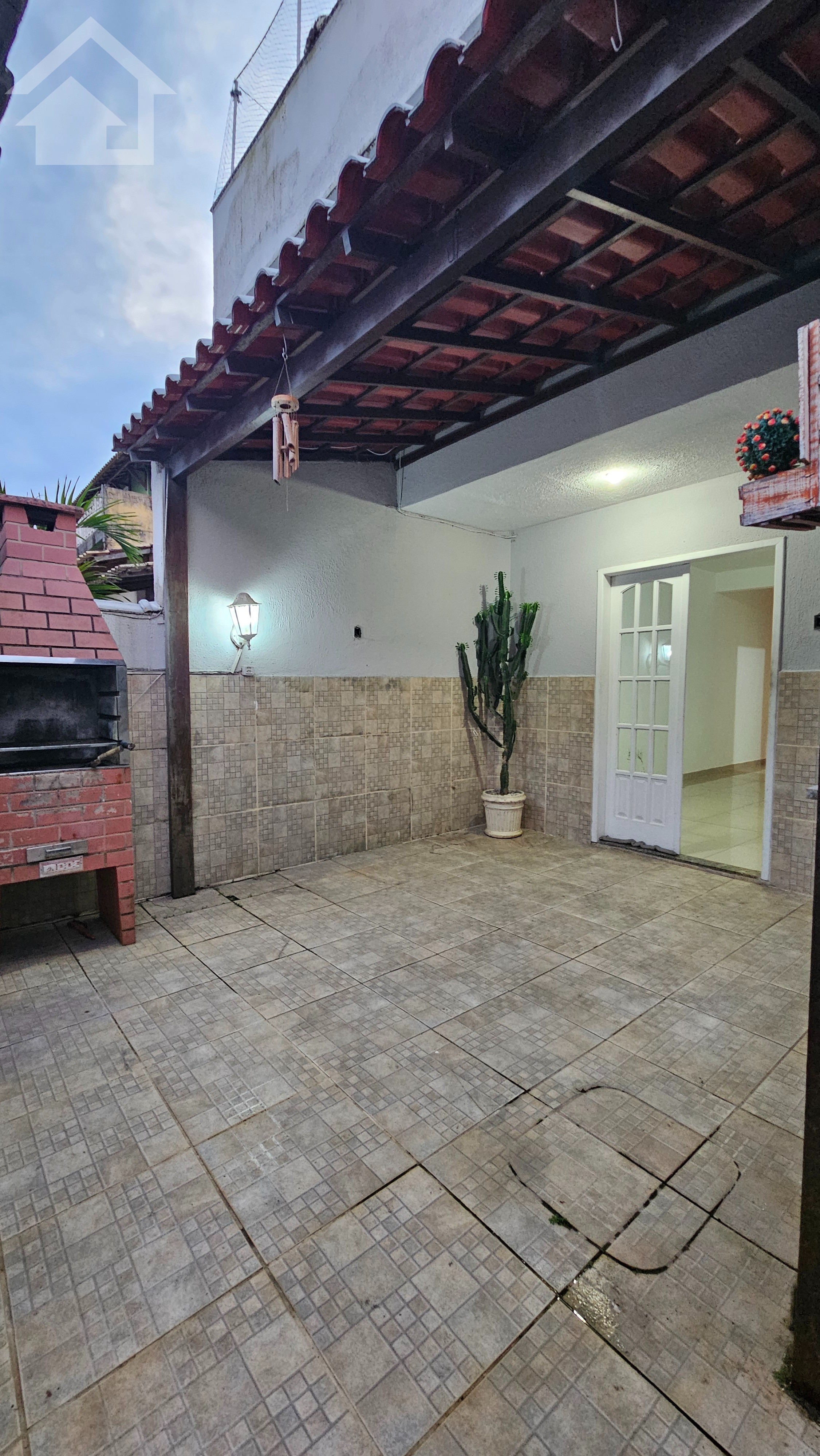 Casa à venda e aluguel com 2 quartos, 150m² - Foto 4