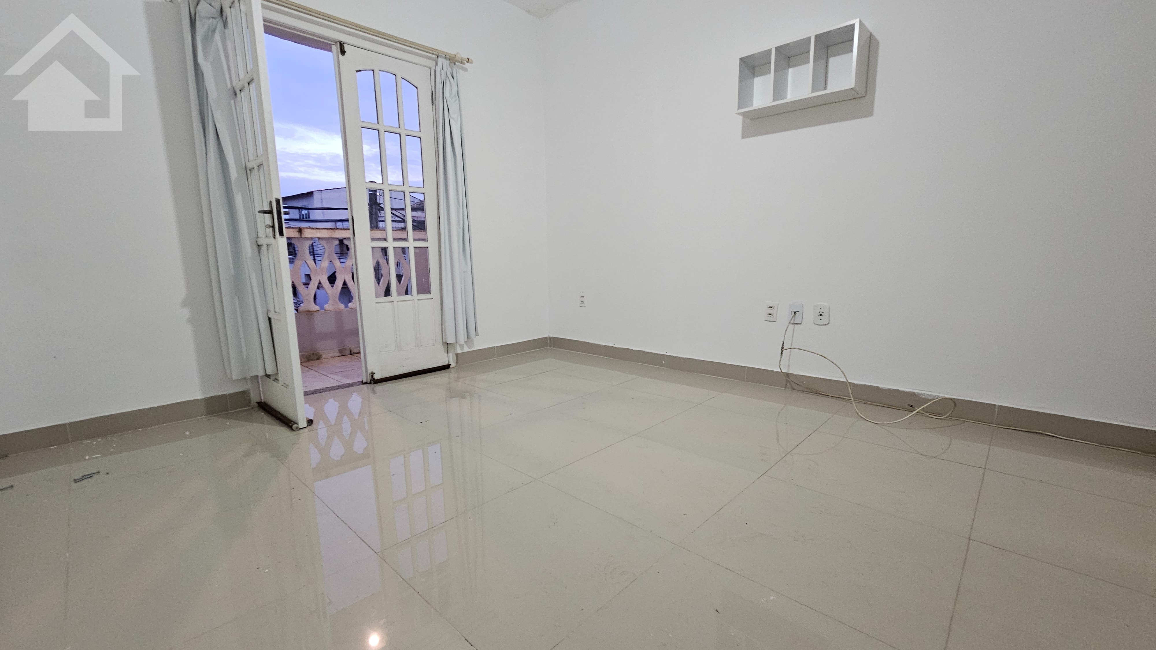 Casa à venda e aluguel com 2 quartos, 150m² - Foto 14