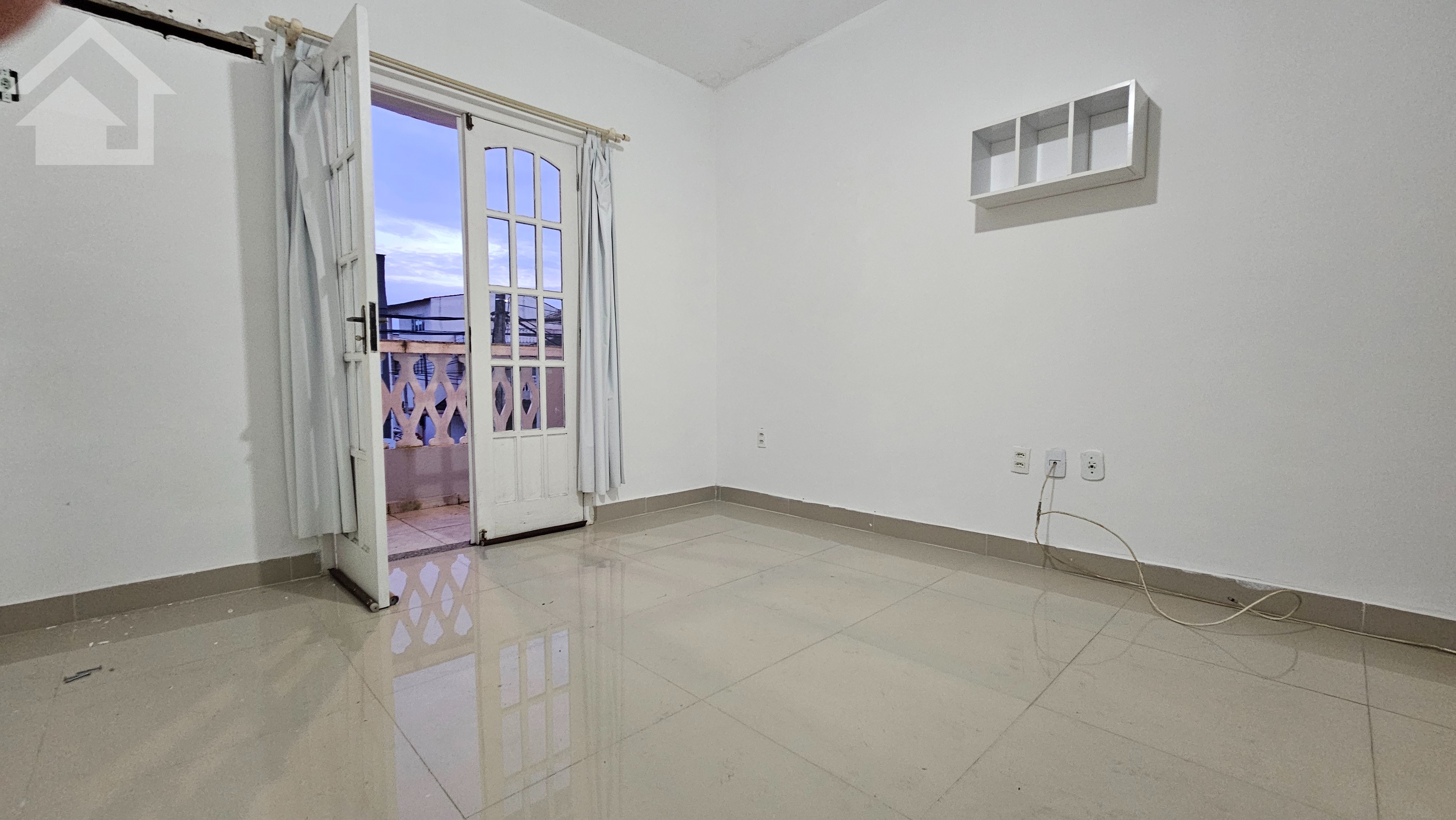 Casa à venda e aluguel com 2 quartos, 150m² - Foto 15