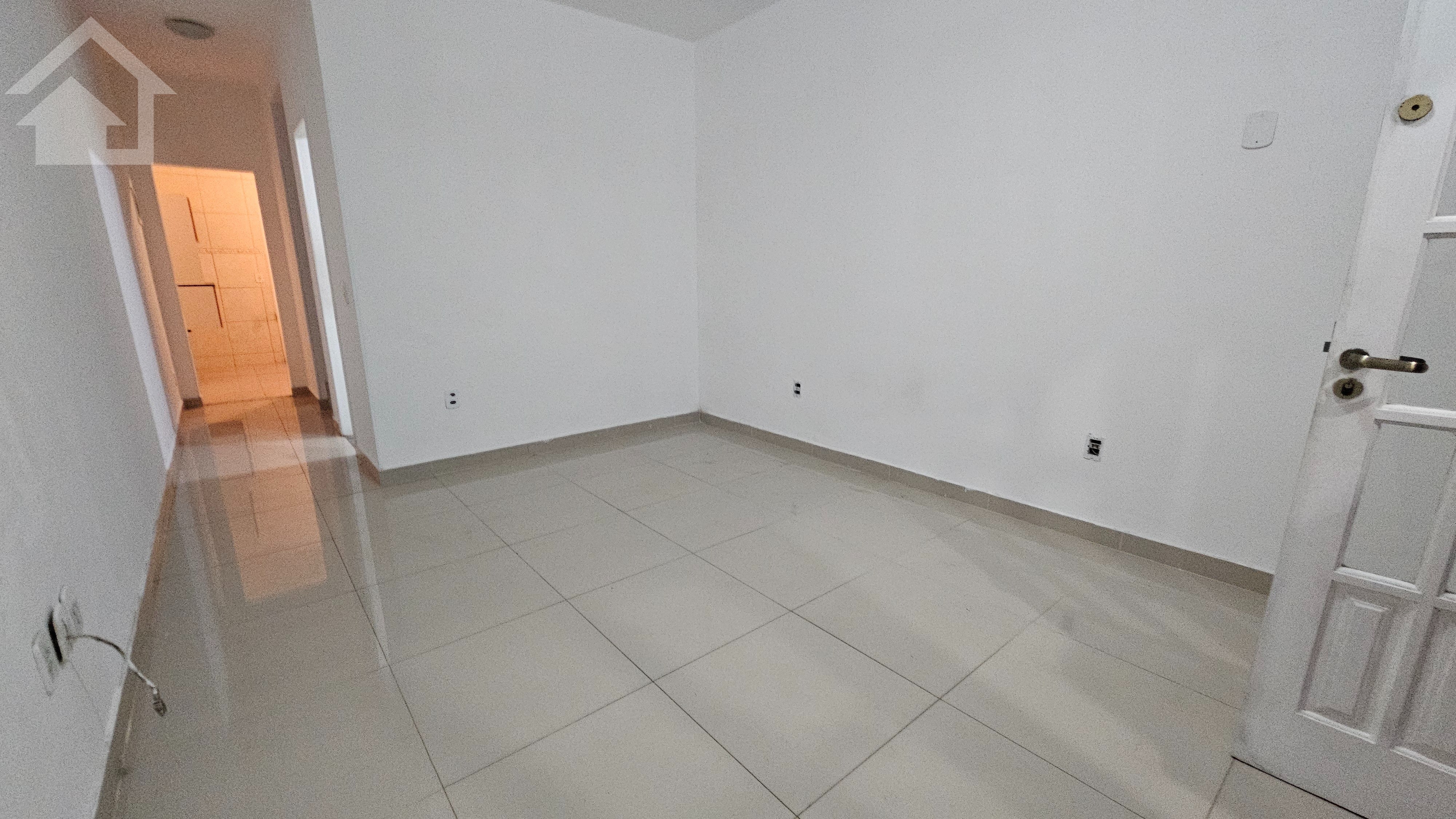 Casa à venda e aluguel com 2 quartos, 150m² - Foto 1