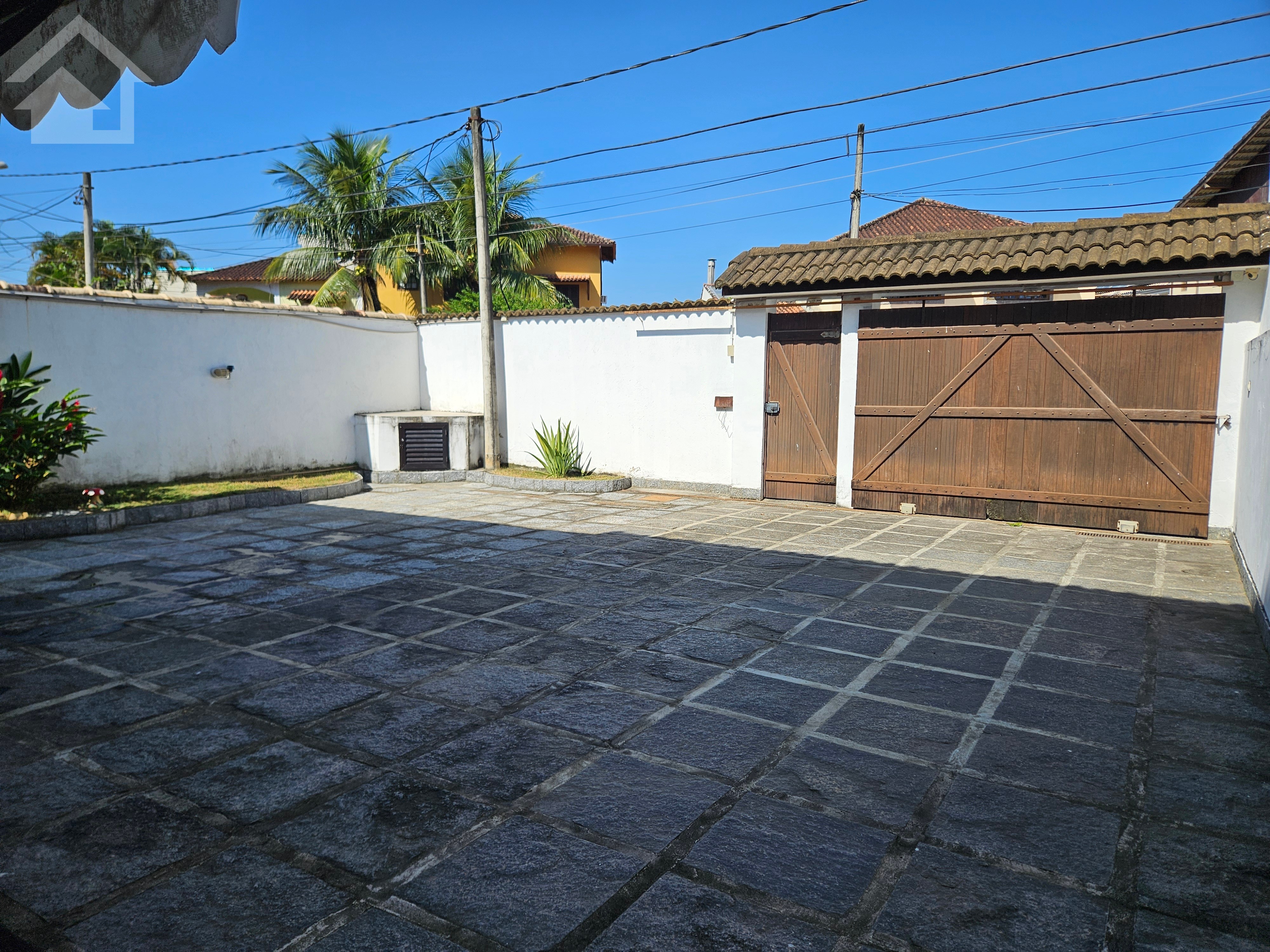 Casa à venda com 3 quartos, 300m² - Foto 6