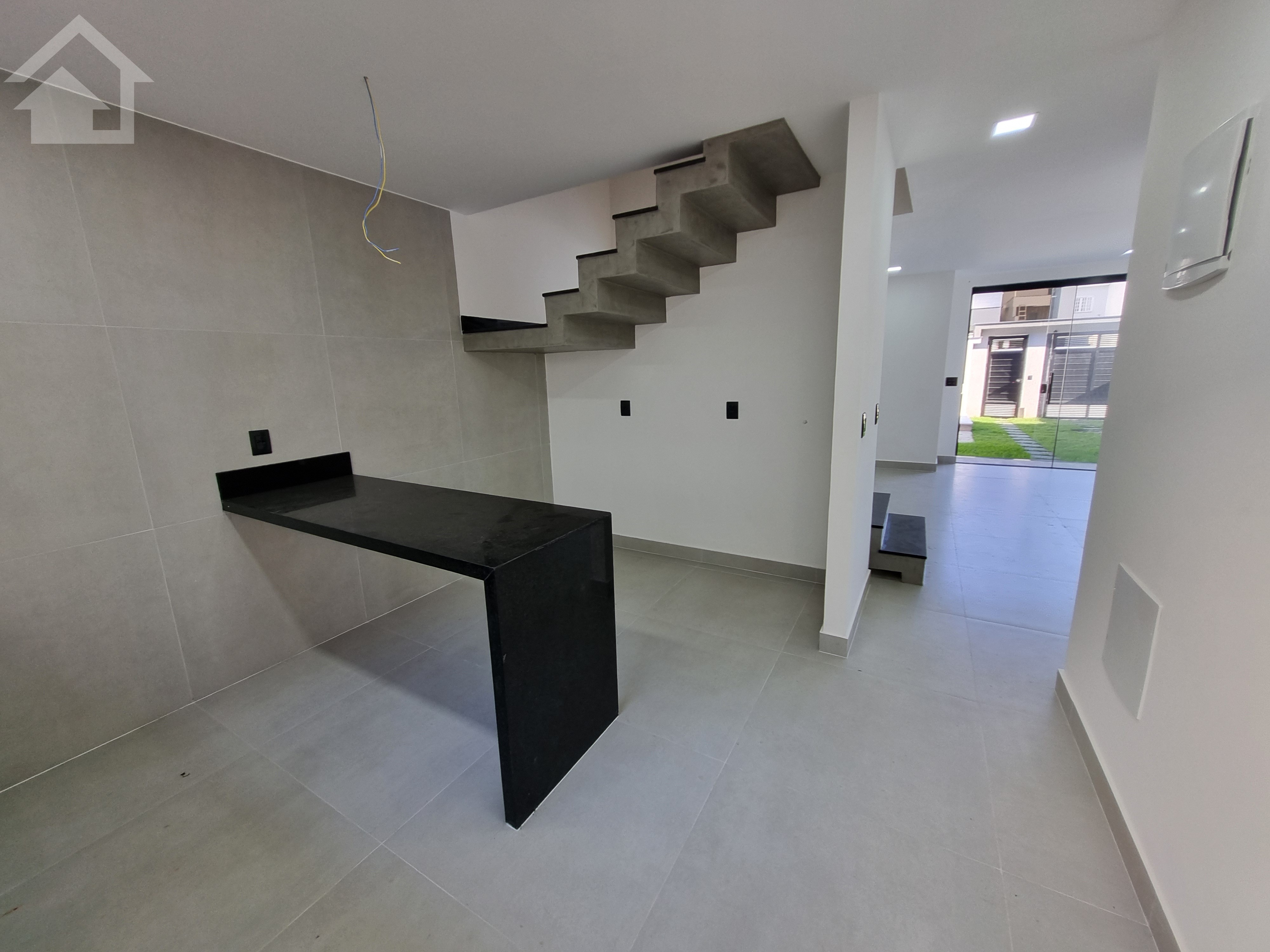 Casa à venda com 4 quartos, 180m² - Foto 15