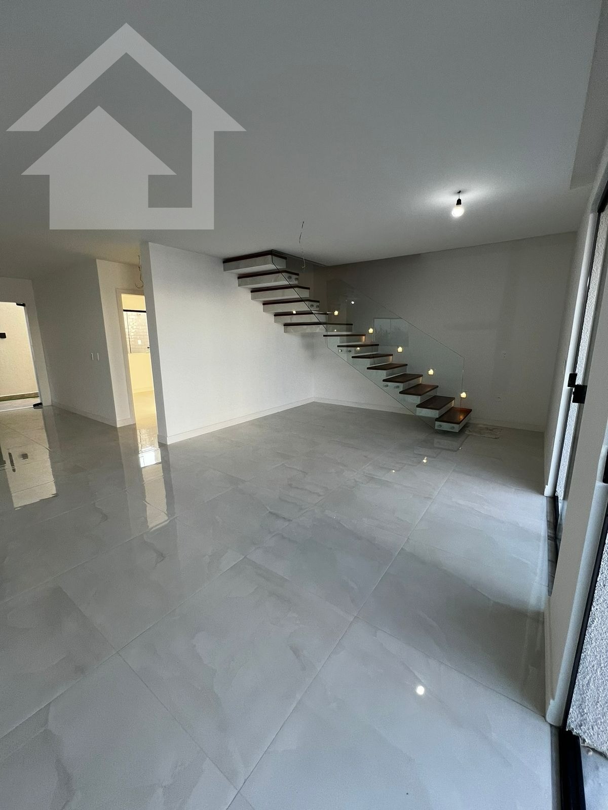 Casa à venda com 4 quartos, 247m² - Foto 11