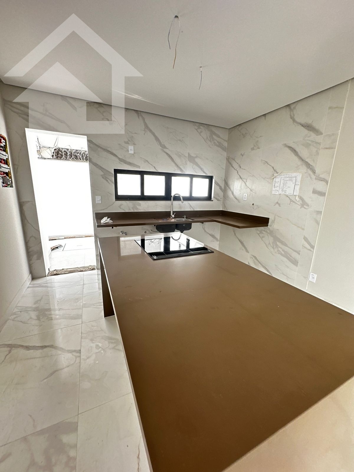 Casa à venda com 4 quartos, 214m² - Foto 5