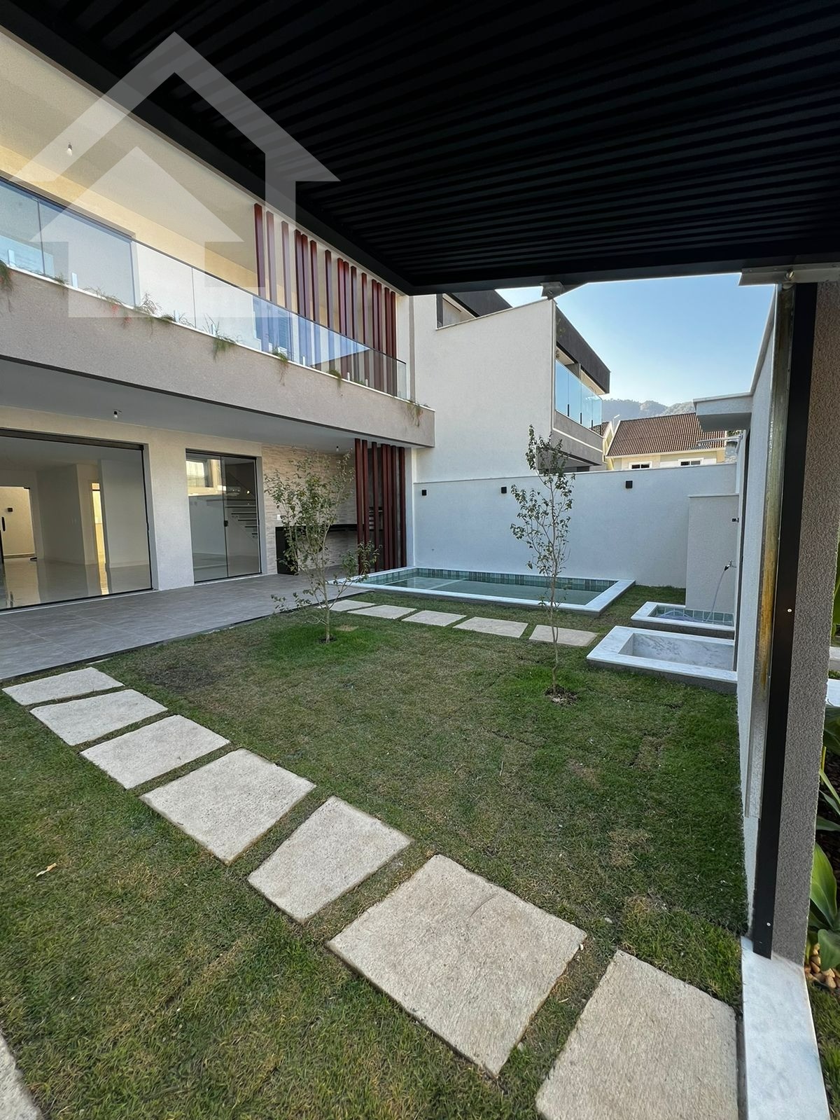 Casa à venda com 4 quartos, 247m² - Foto 21