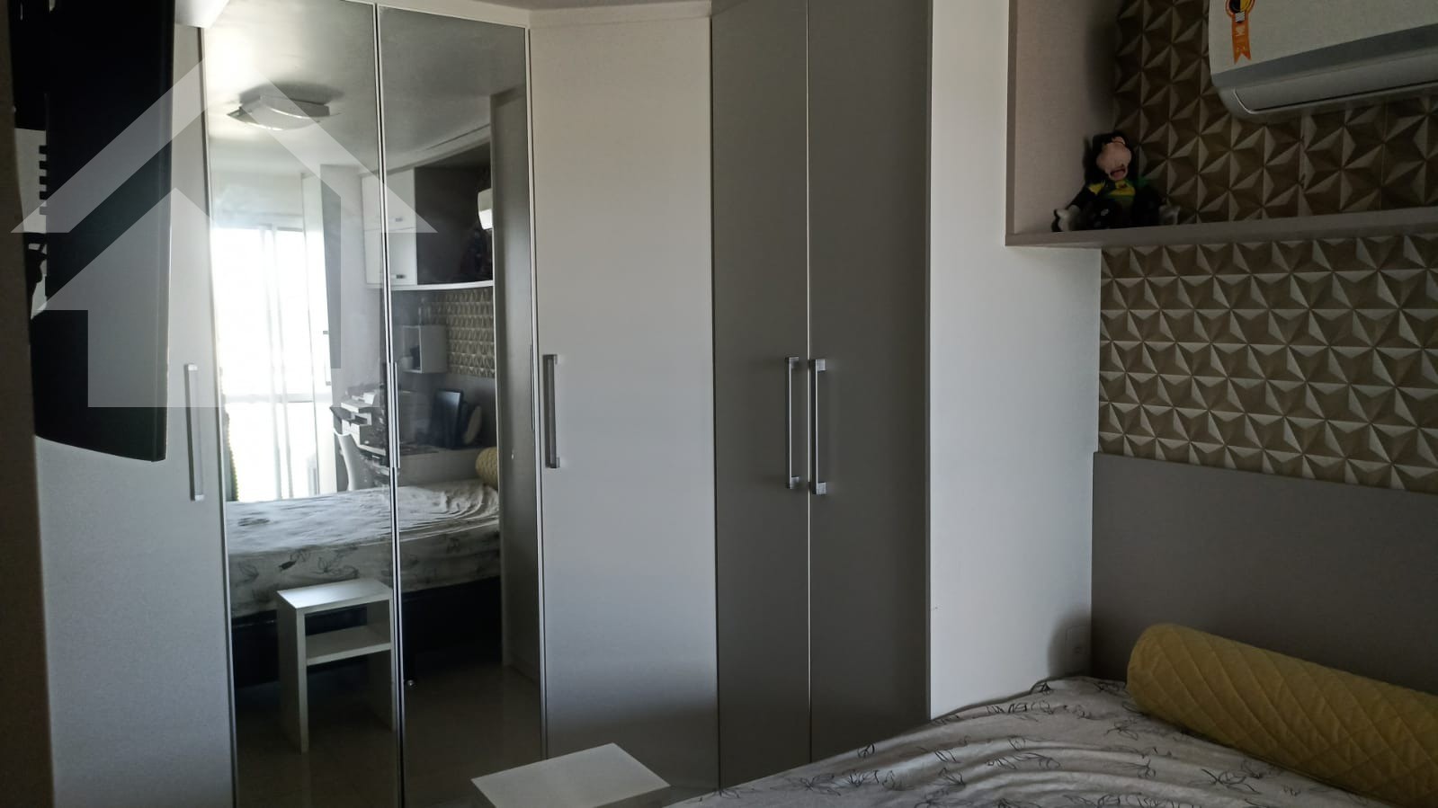 Apartamento à venda com 3 quartos, 133m² - Foto 19