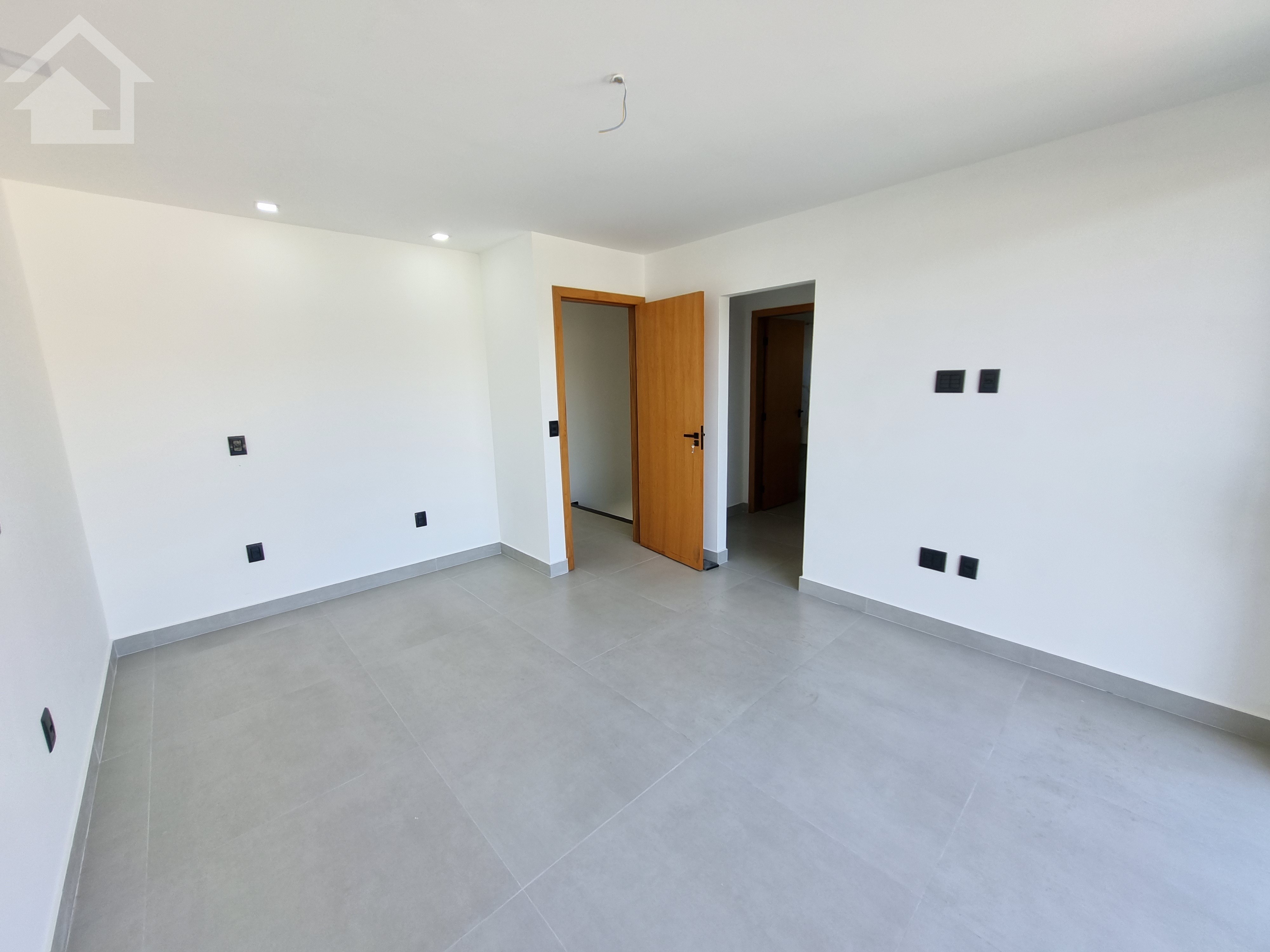 Casa à venda com 4 quartos, 180m² - Foto 29