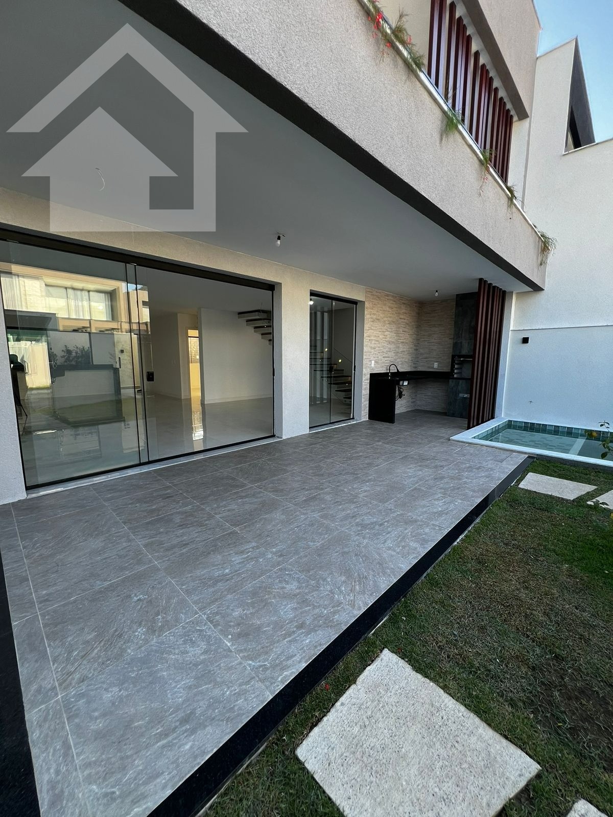 Casa à venda com 4 quartos, 247m² - Foto 6