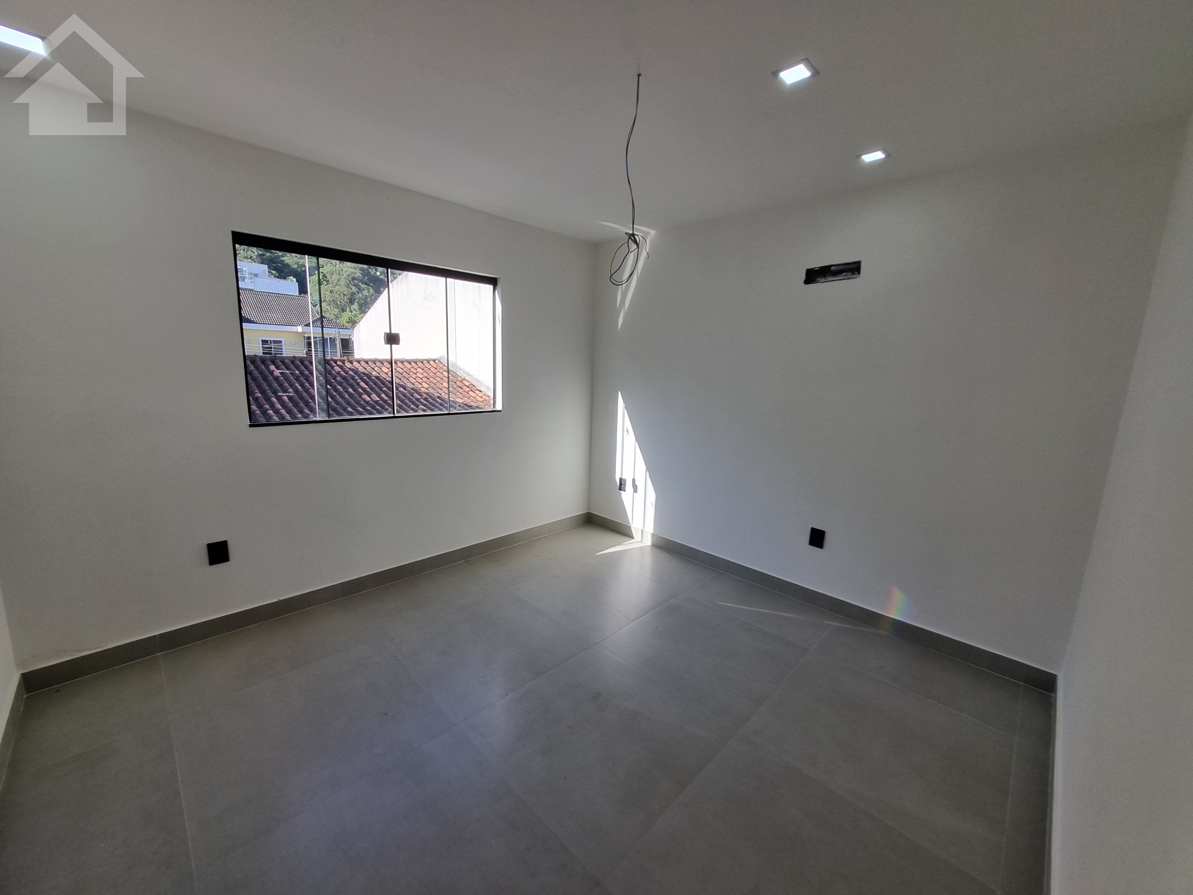 Casa à venda com 4 quartos, 180m² - Foto 37