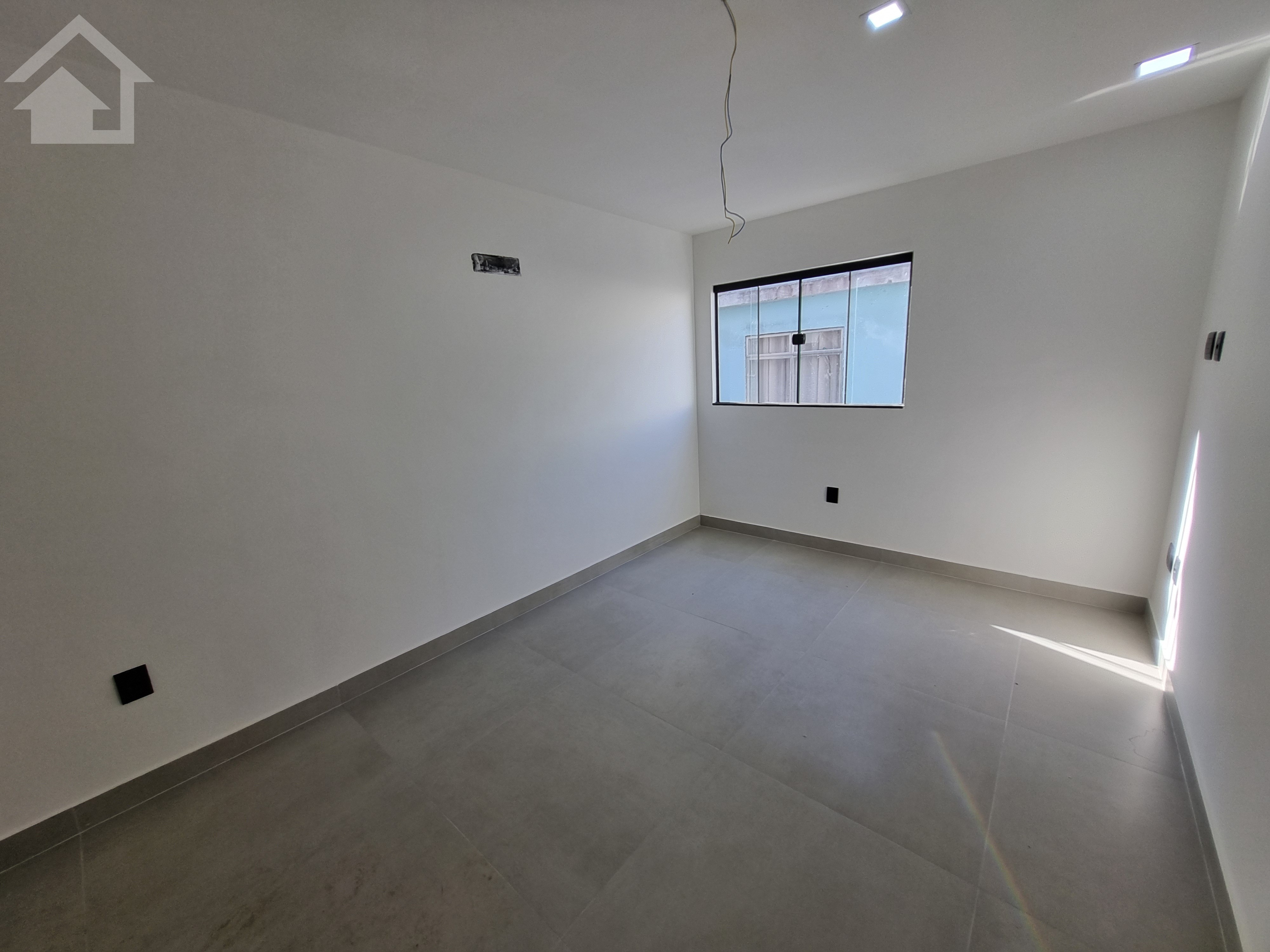 Casa à venda com 4 quartos, 180m² - Foto 42