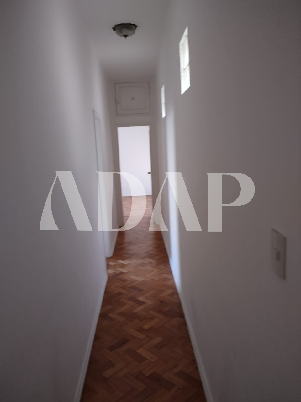 Apartamento à venda com 3 quartos, 130m² - Foto 4