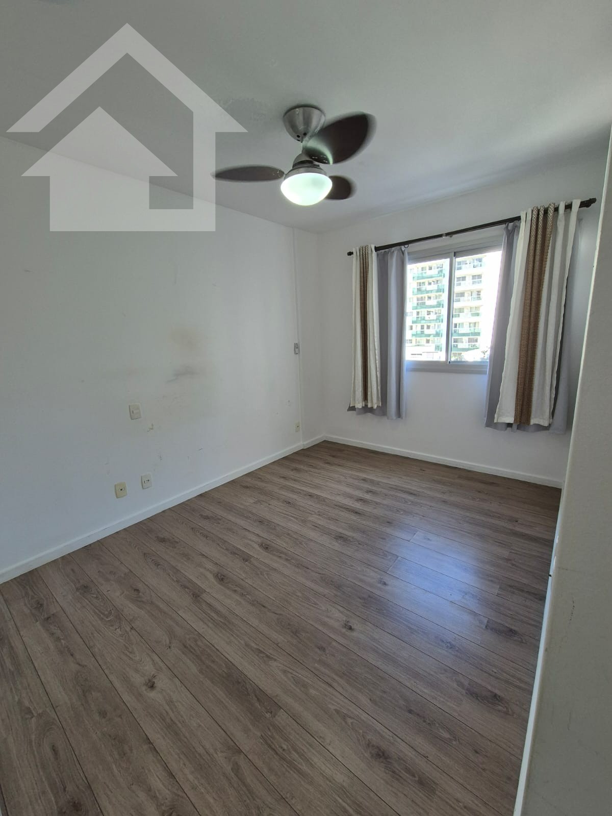 Apartamento para alugar com 3 quartos, 91m² - Foto 13