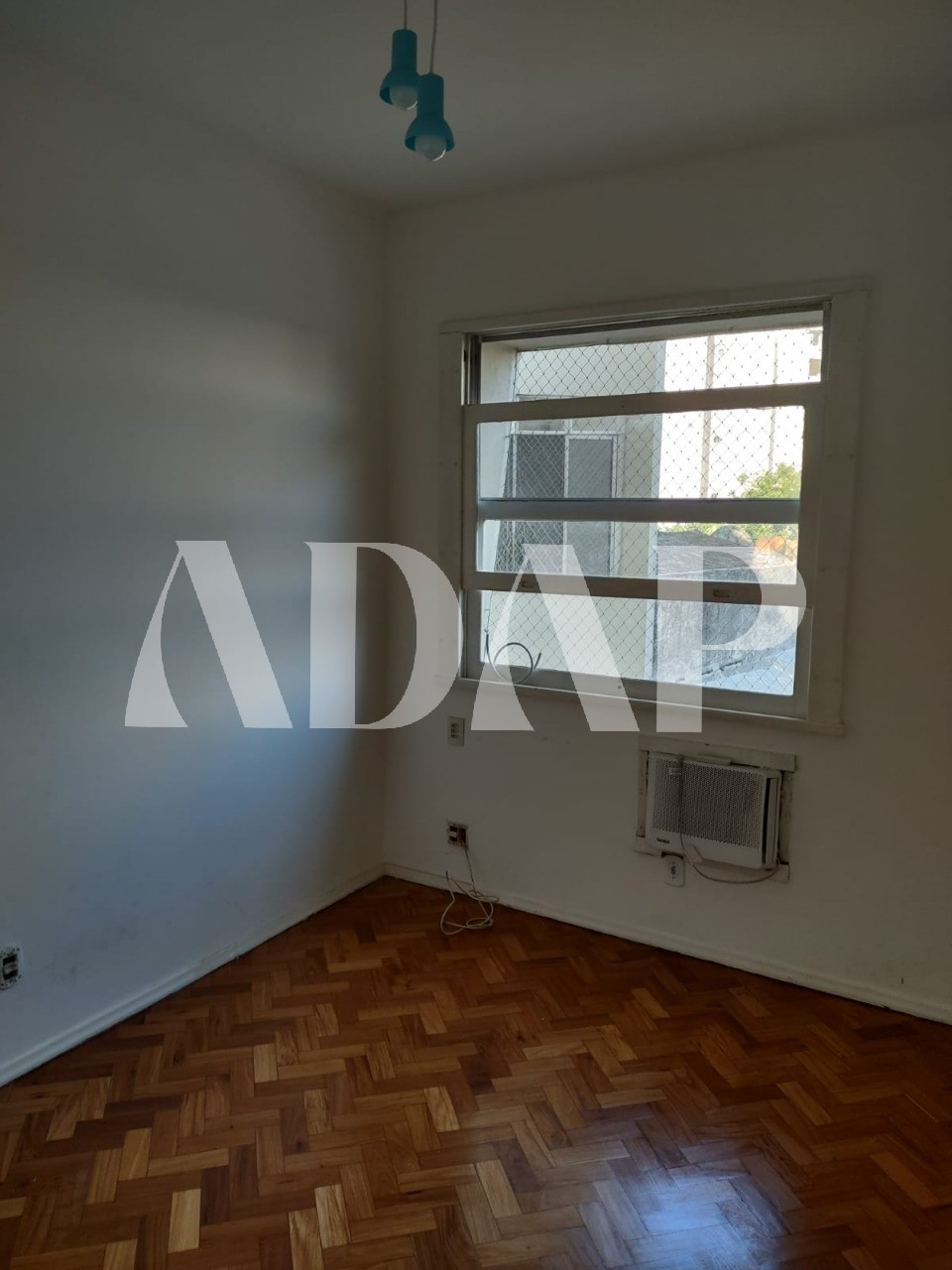 Apartamento à venda com 3 quartos, 130m² - Foto 5