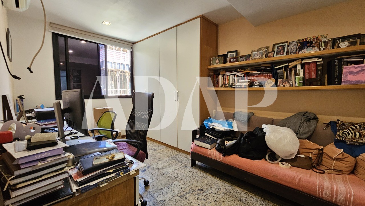 Cobertura à venda com 3 quartos, 246m² - Foto 13