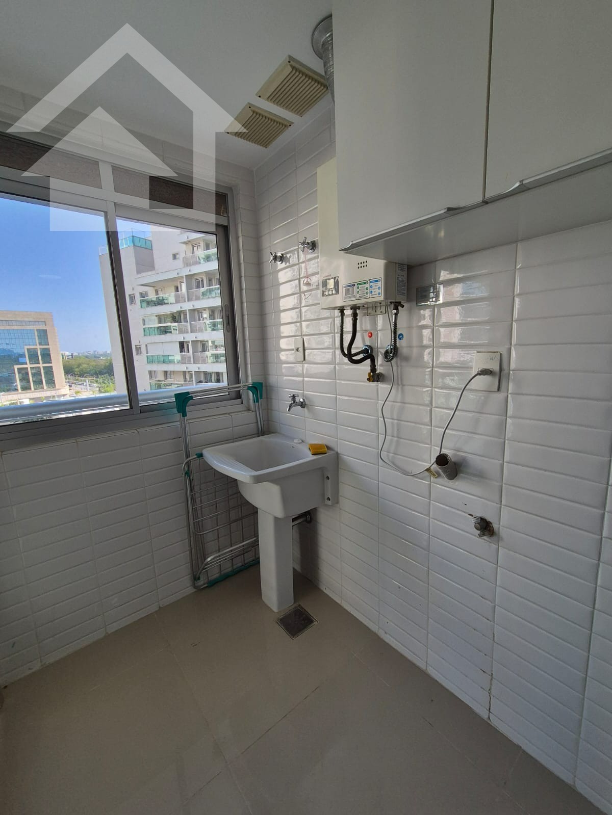 Apartamento para alugar com 3 quartos, 91m² - Foto 15