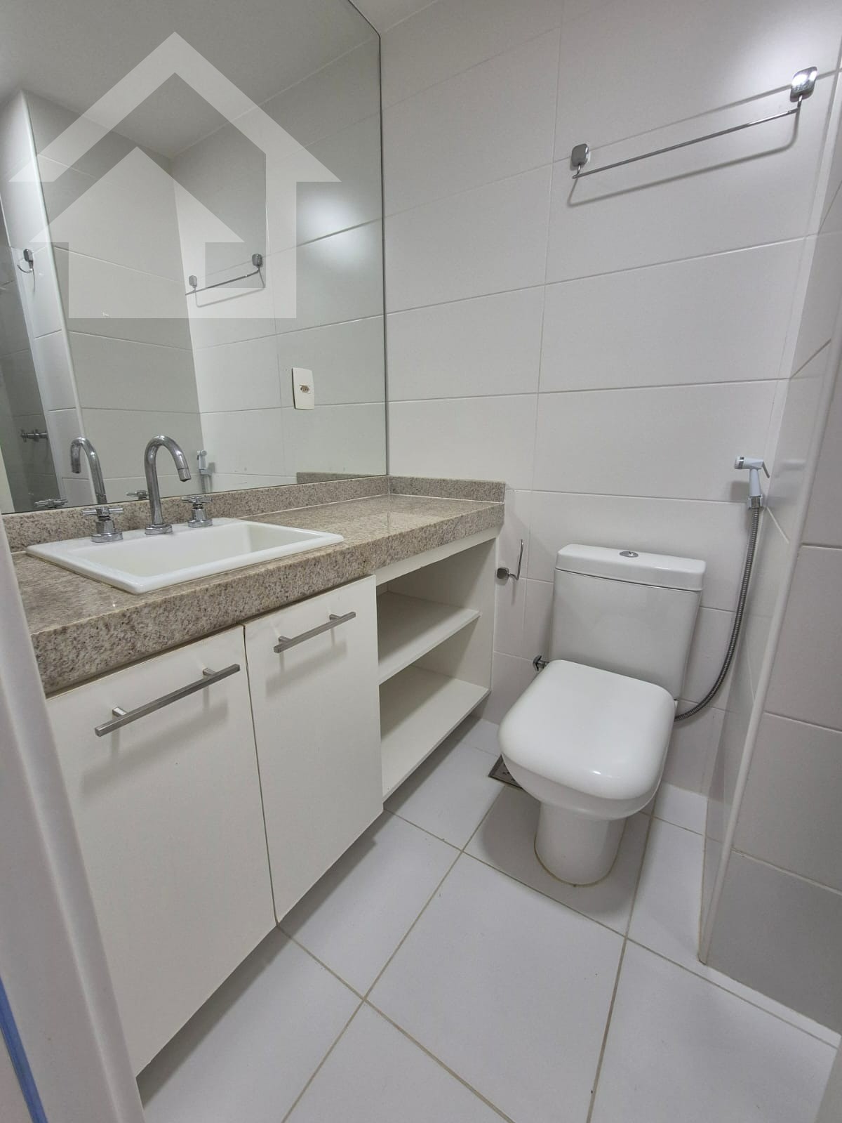 Apartamento para alugar com 3 quartos, 91m² - Foto 11