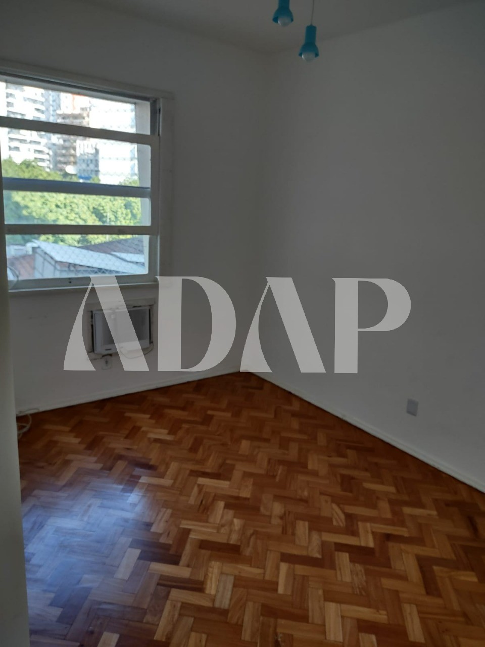 Apartamento à venda com 3 quartos, 130m² - Foto 6