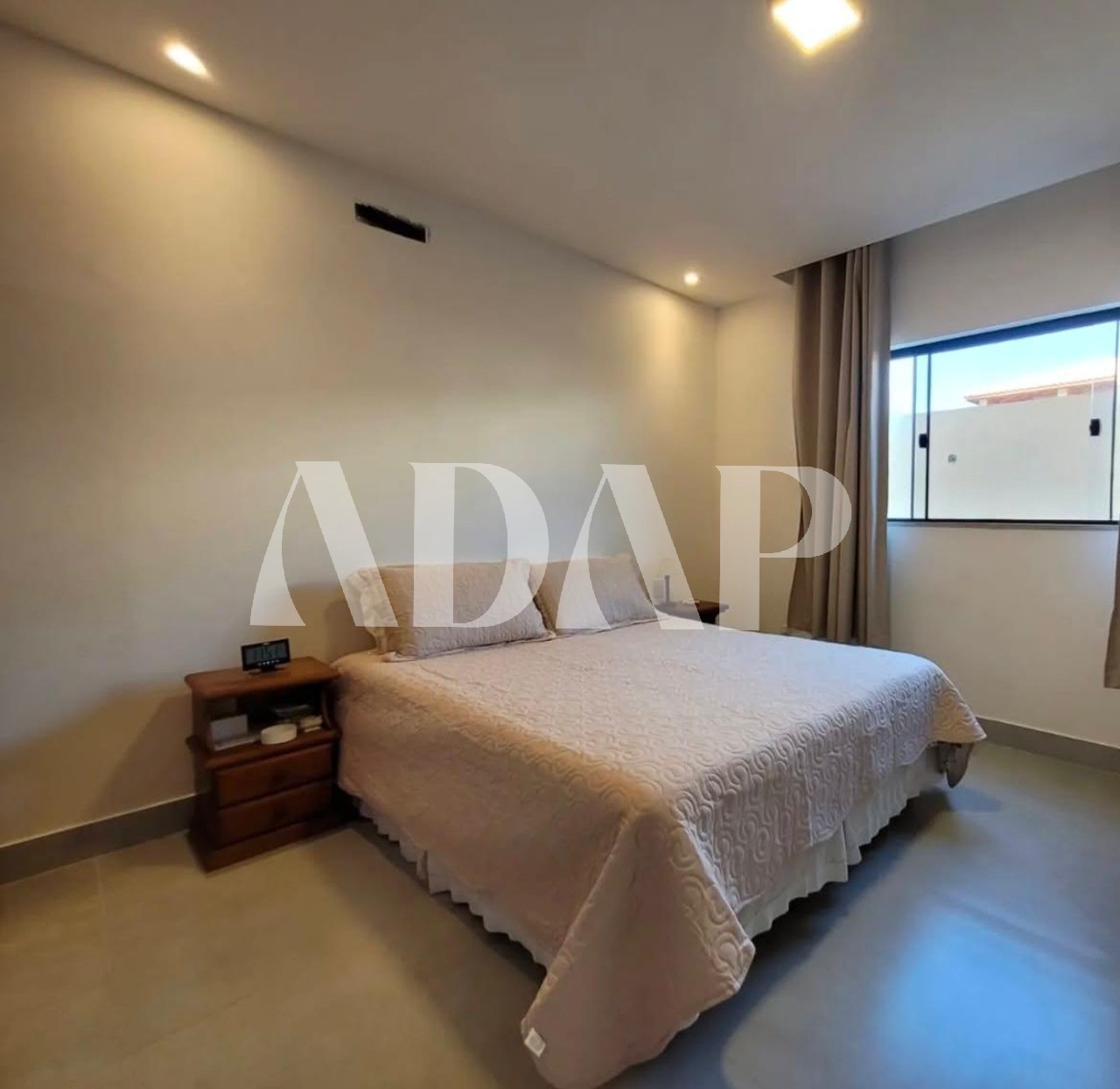 Casa à venda com 3 quartos, 389m² - Foto 10