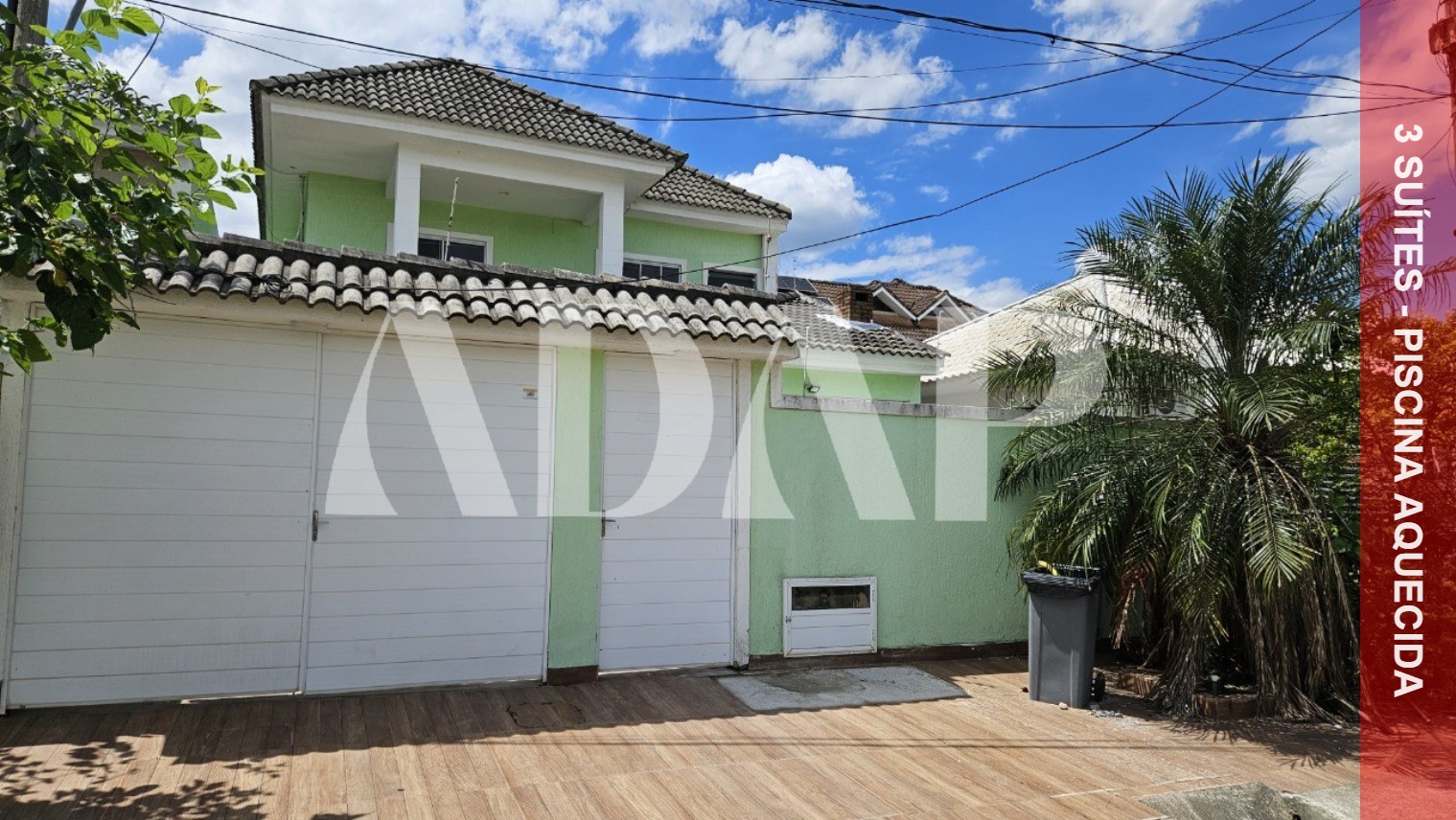 Casa à venda com 3 quartos, 220m² - Foto 1