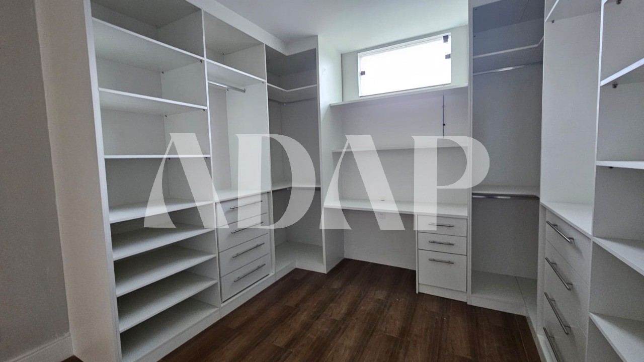 Casa para alugar com 3 quartos, 160m² - Foto 32