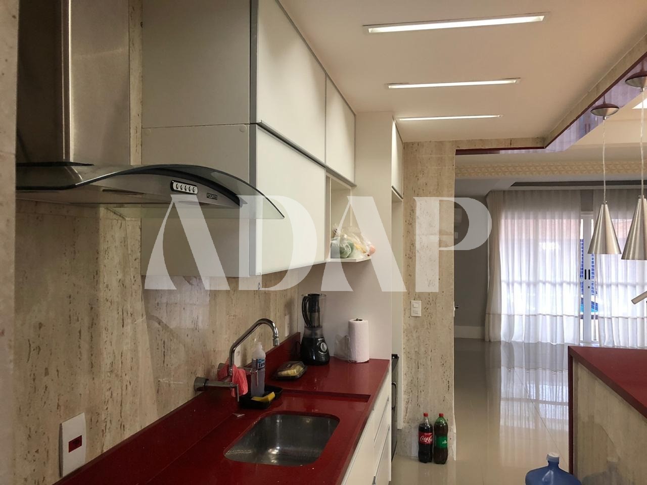 Casa à venda com 3 quartos, 160m² - Foto 12