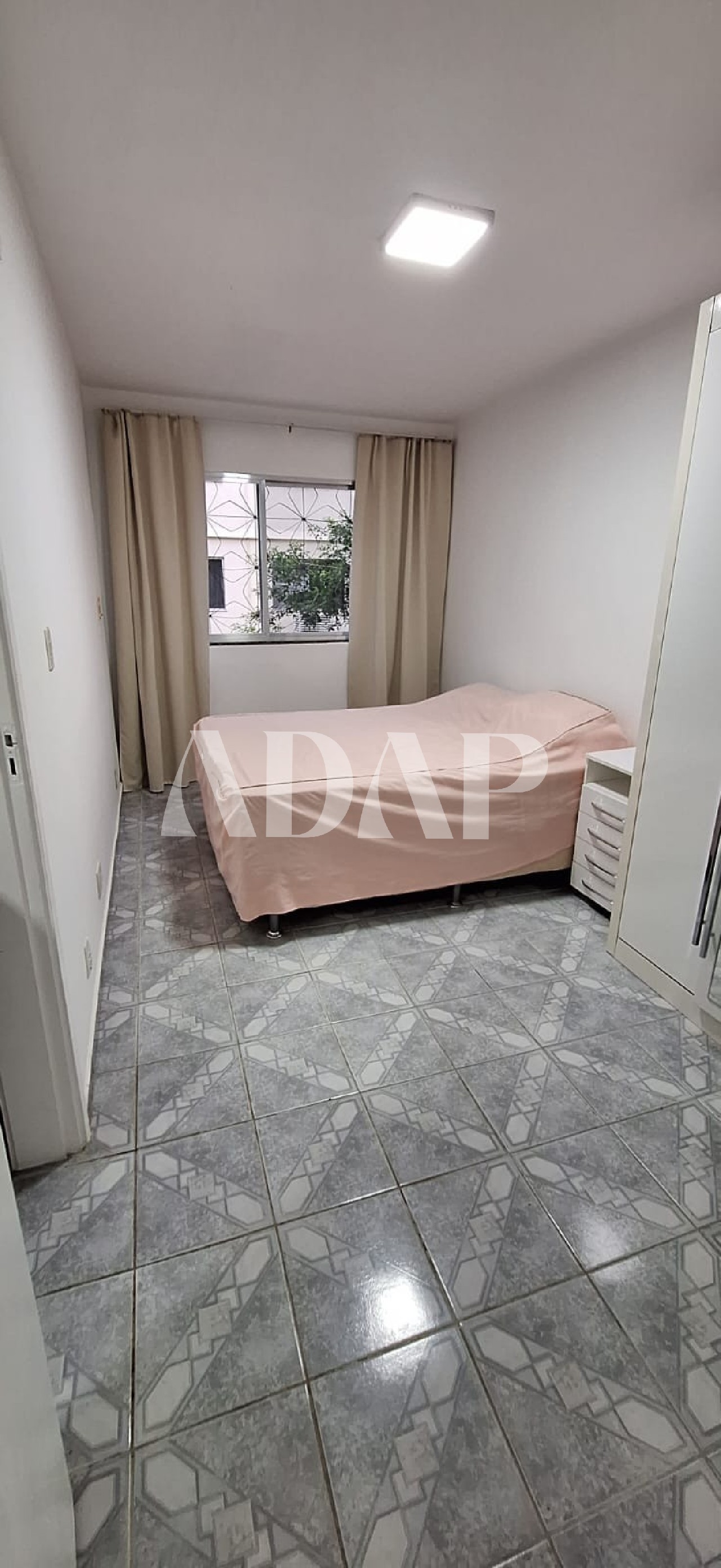 Apartamento à venda com 1 quarto, 47m² - Foto 10