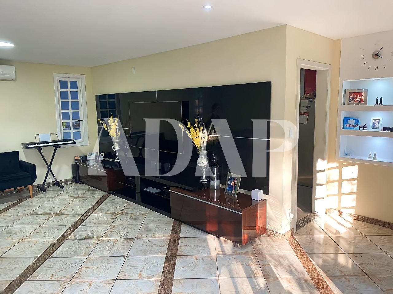 Casa à venda com 8 quartos, 1000m² - Foto 7