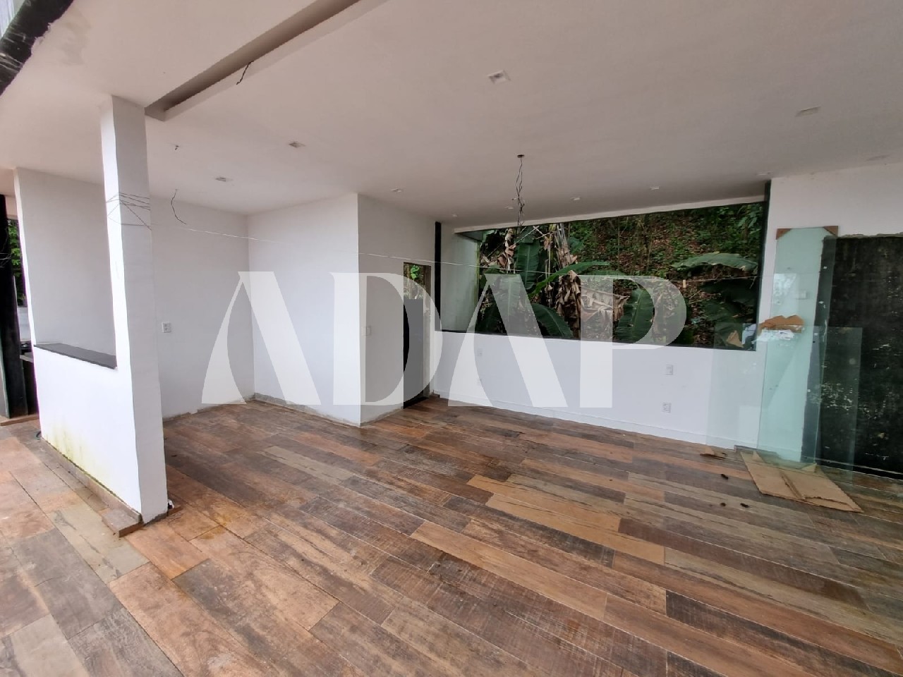 Casa à venda e aluguel com 4 quartos, 530m² - Foto 21