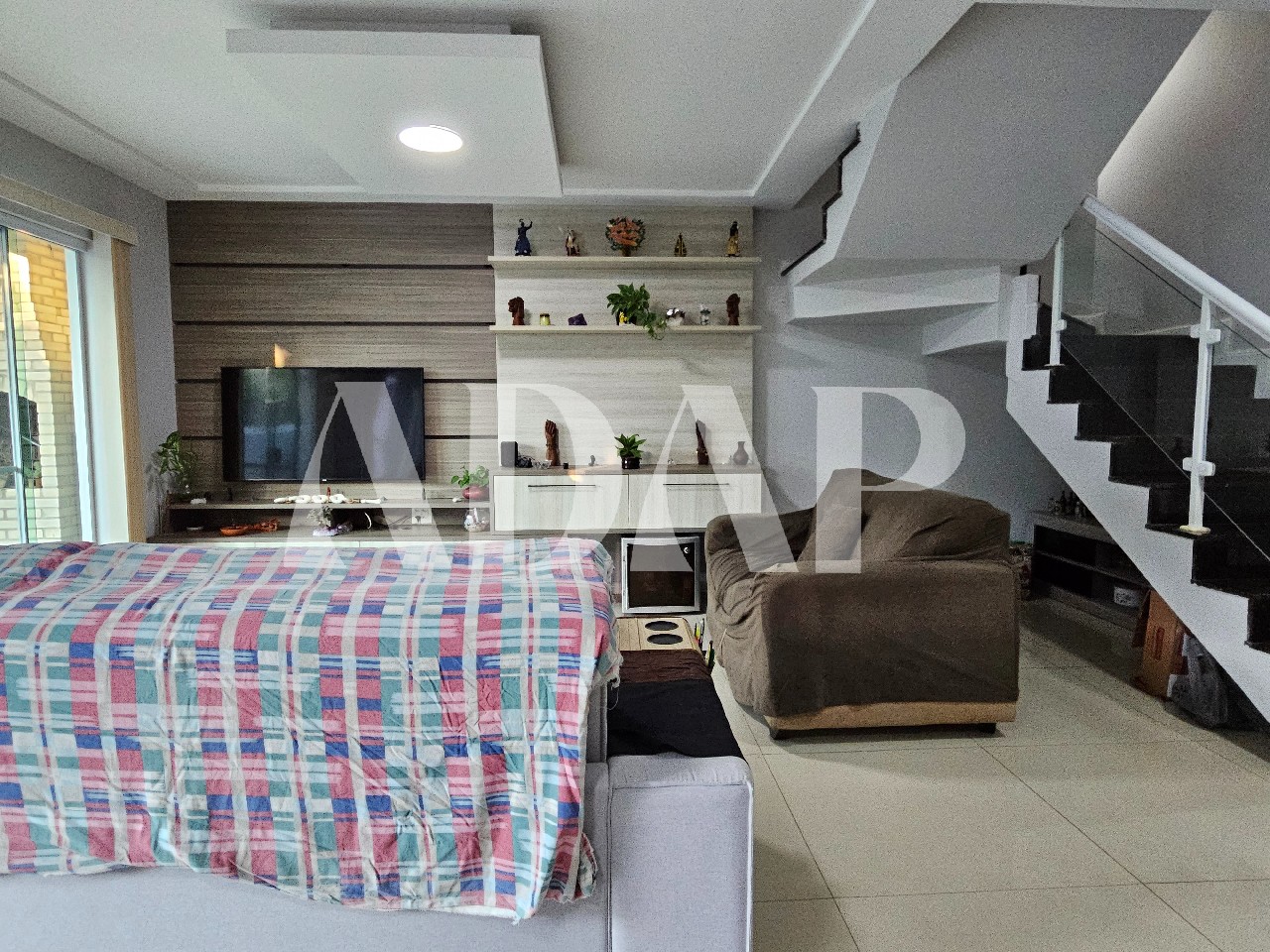 Casa à venda com 4 quartos, 256m² - Foto 11