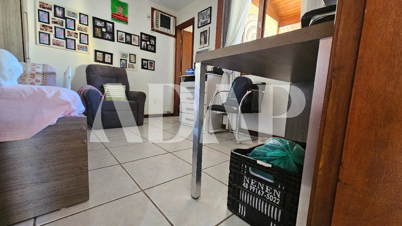 Casa à venda com 4 quartos, 367m² - Foto 23