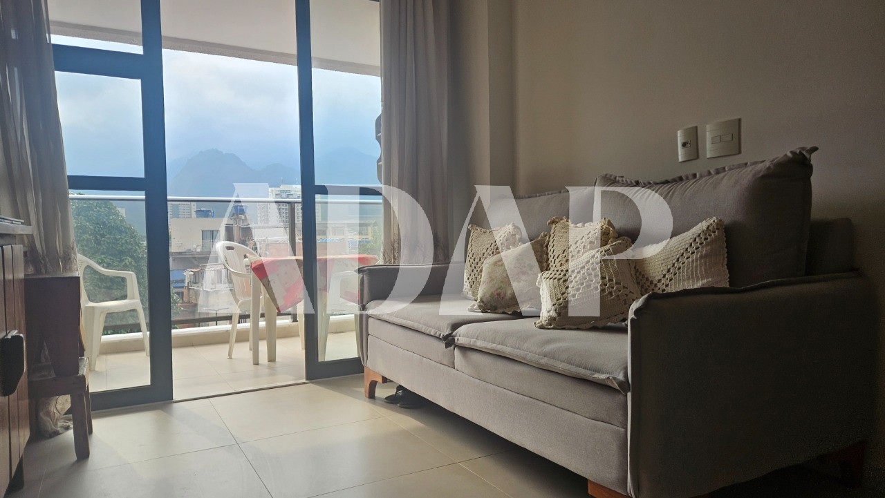 Apartamento à venda com 3 quartos, 77m² - Foto 1