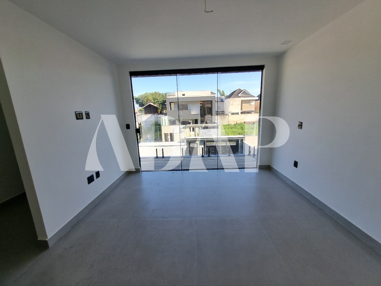 Casa à venda com 4 quartos, 180m² - Foto 30