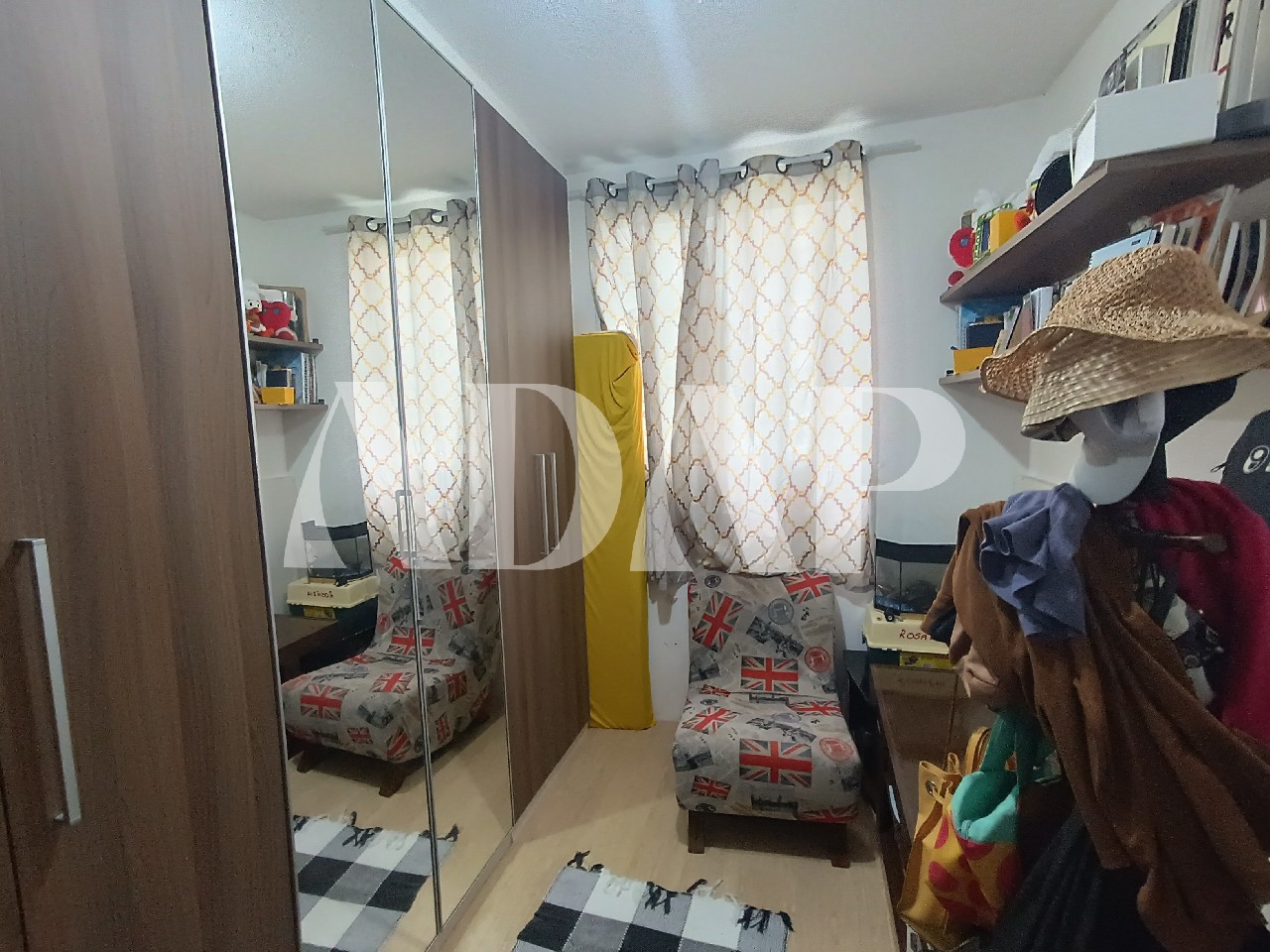 Apartamento à venda com 3 quartos, 54m² - Foto 2