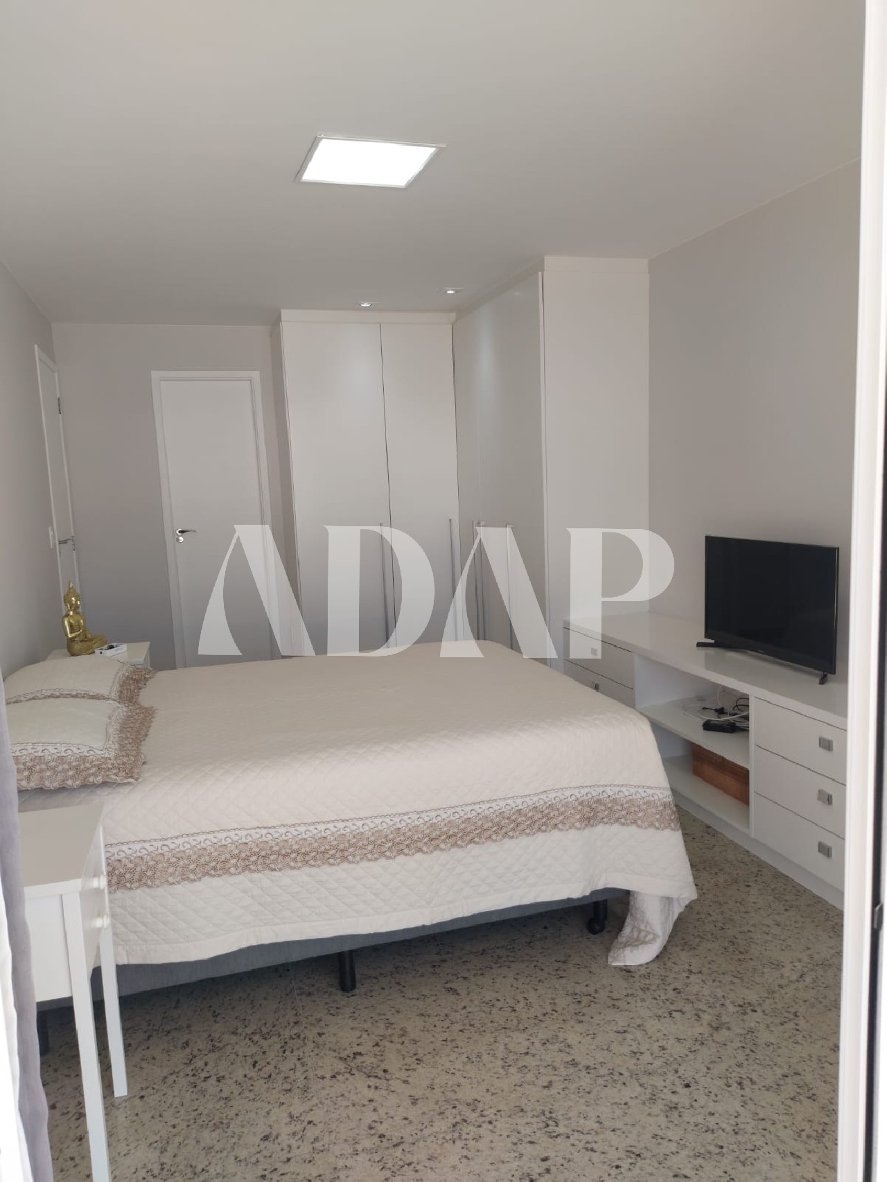 Casa à venda com 4 quartos, 238m² - Foto 27