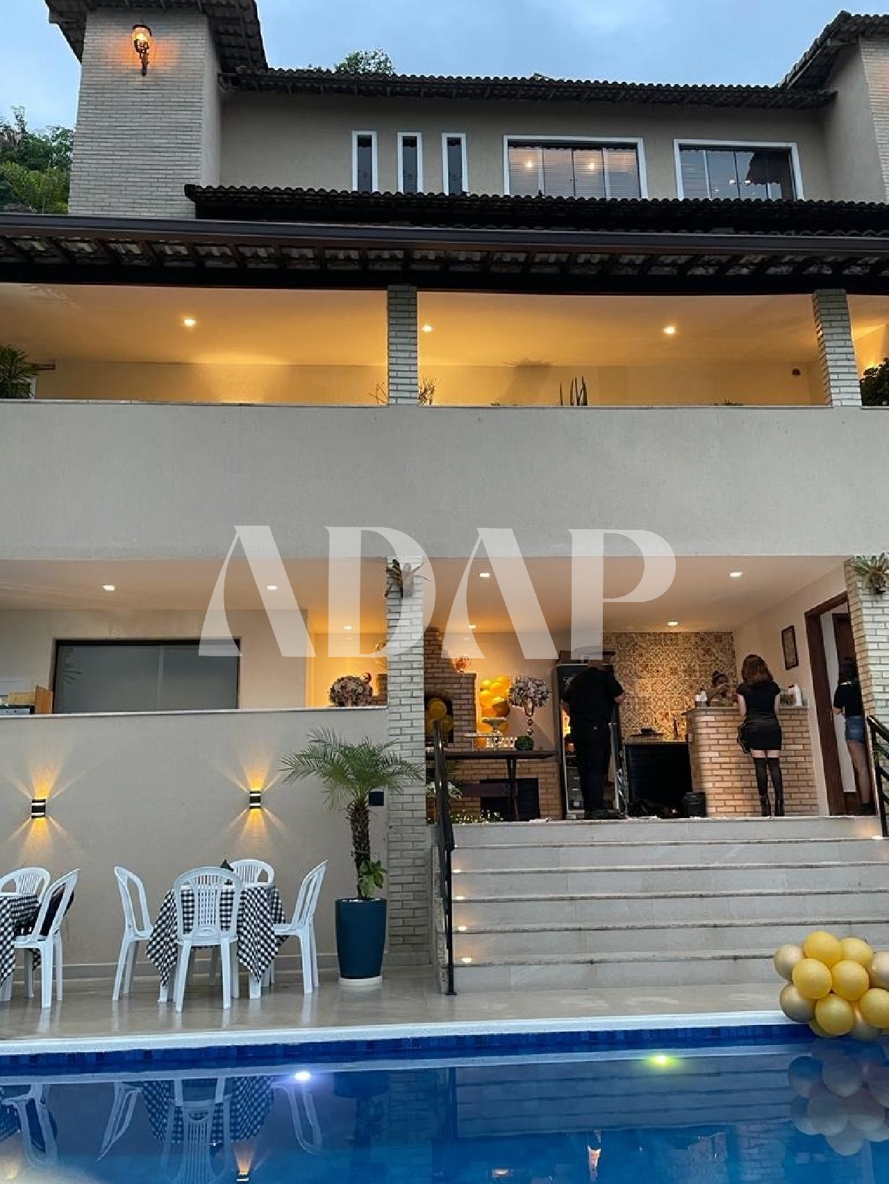 Casa à venda e aluguel com 5 quartos, 500m² - Foto 11