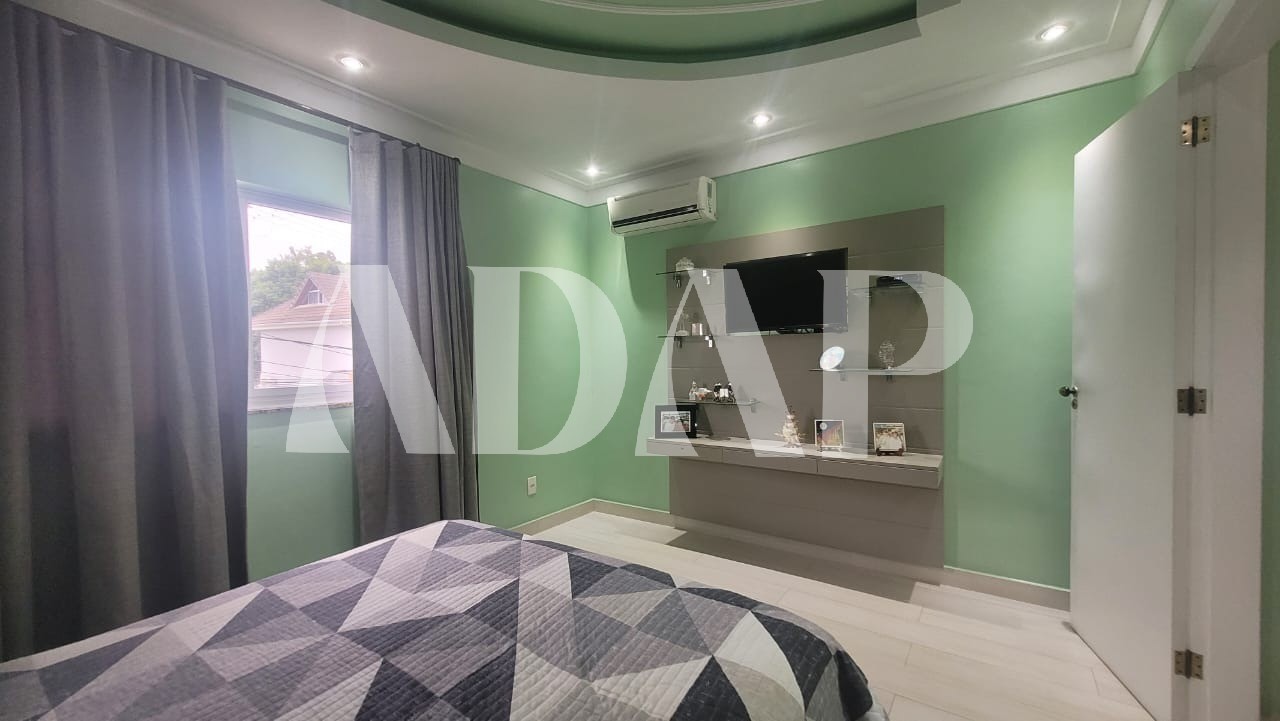 Casa à venda com 3 quartos, 273m² - Foto 12