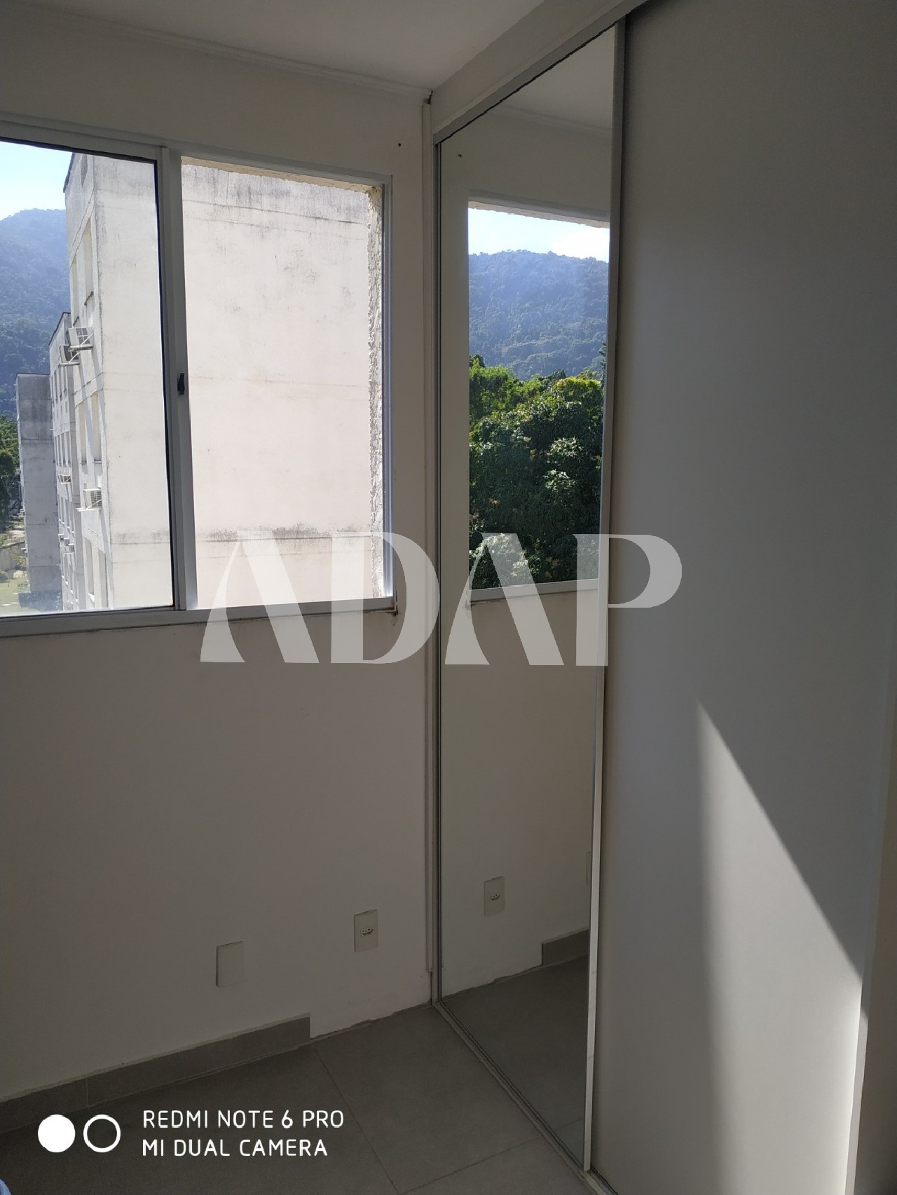 Apartamento à venda com 3 quartos, 53m² - Foto 12