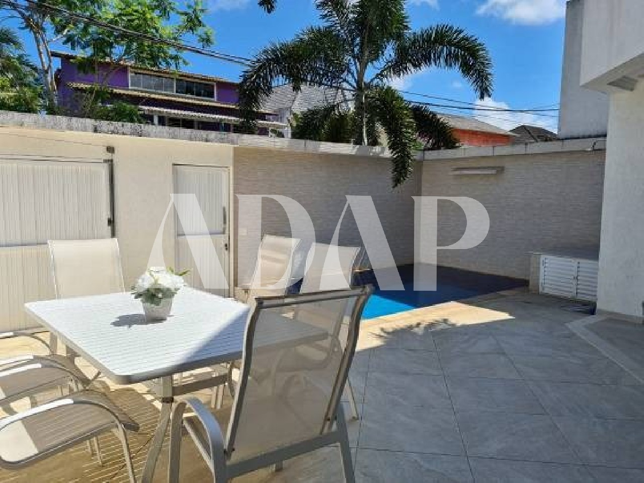 Casa à venda com 4 quartos, 250m² - Foto 7