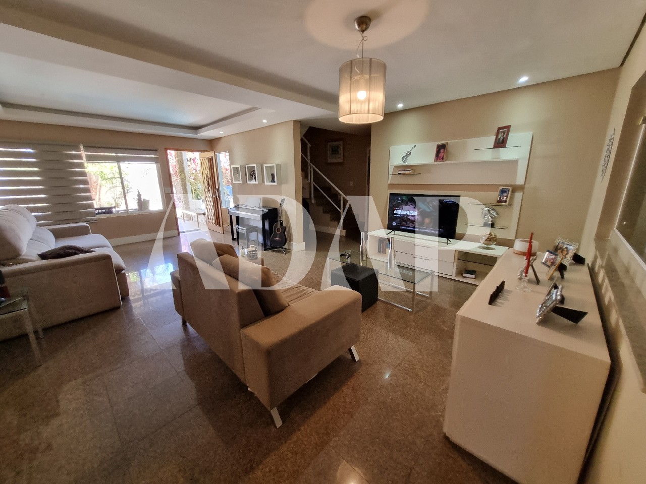 Casa à venda com 4 quartos, 263m² - Foto 14