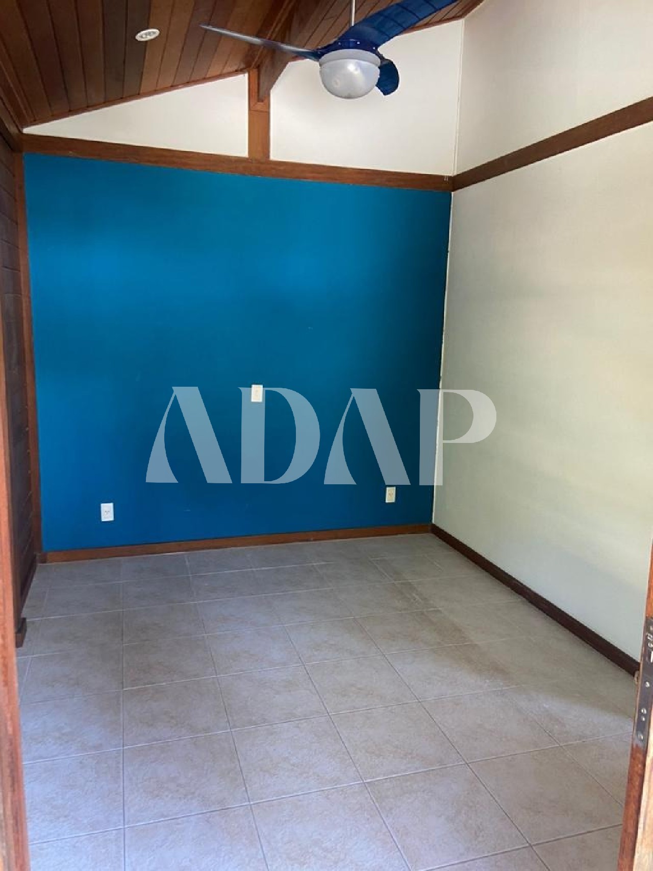 Casa à venda com 2 quartos, 1000m² - Foto 16