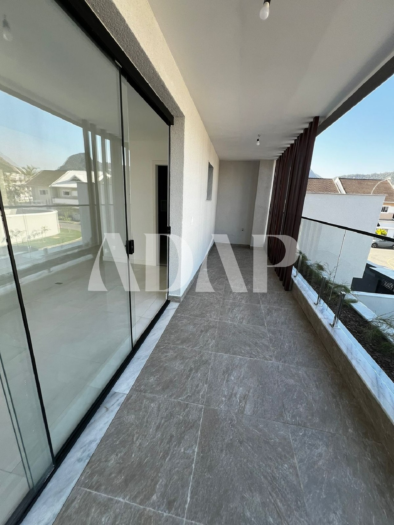 Casa à venda com 4 quartos, 247m² - Foto 32