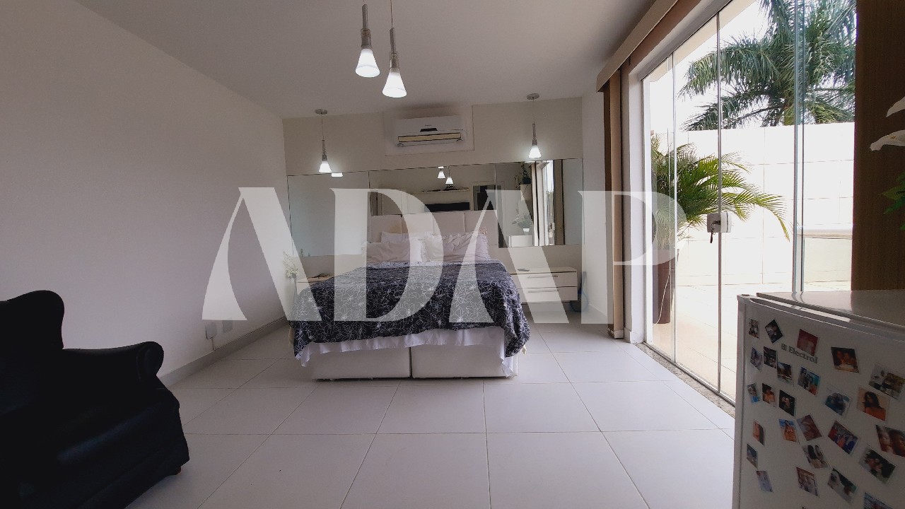 Casa à venda com 4 quartos, 360m² - Foto 52