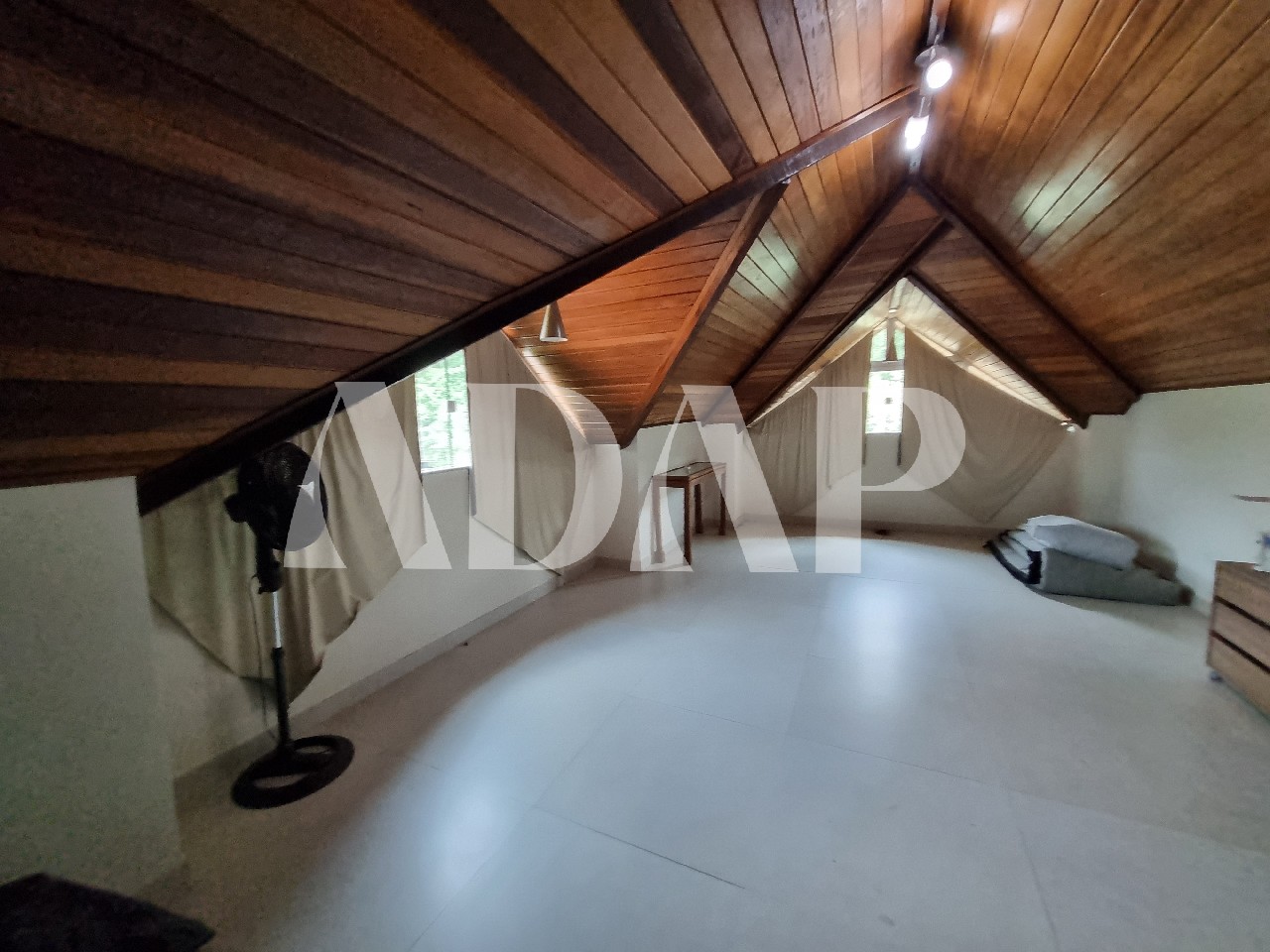 Casa à venda com 4 quartos, 430m² - Foto 18