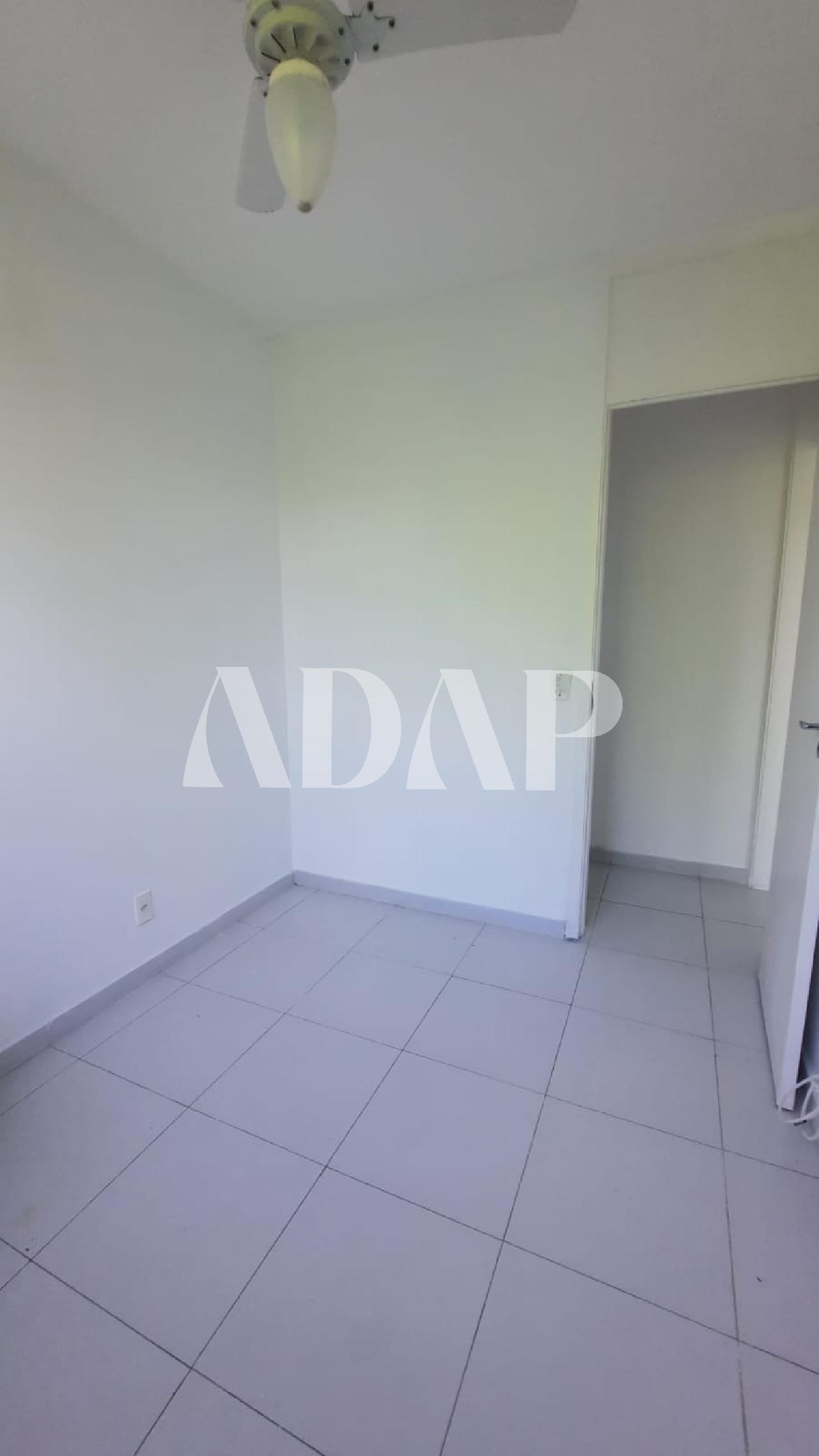 Apartamento à venda com 2 quartos, 44m² - Foto 12