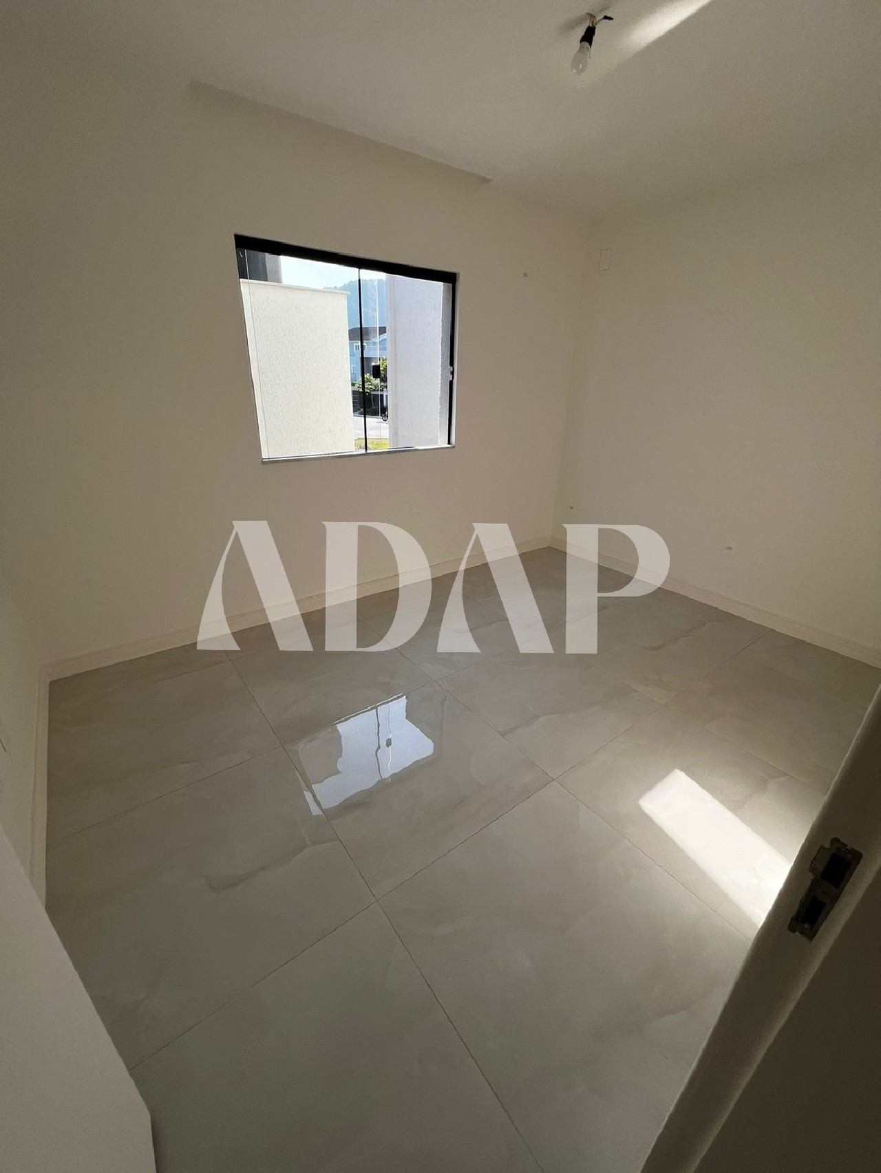 Casa à venda com 4 quartos, 247m² - Foto 30