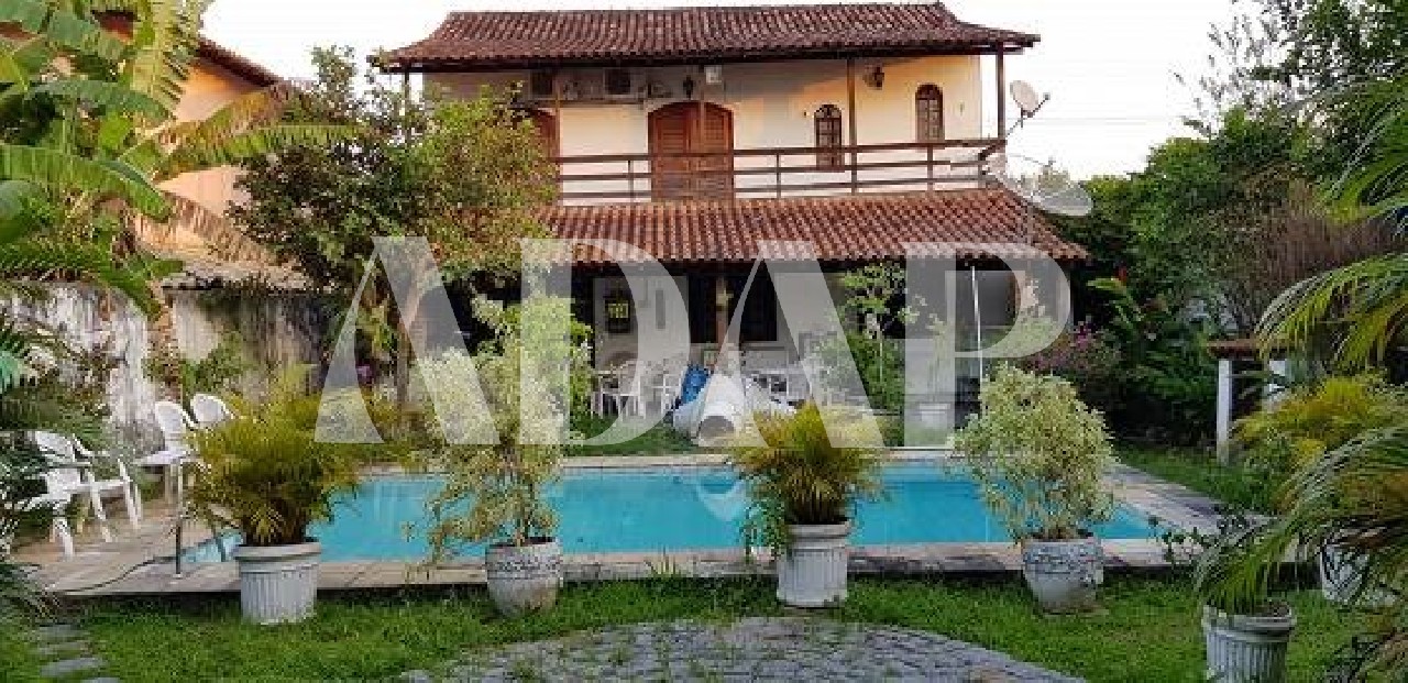 Casa à venda com 6 quartos, 355m² - Foto 2