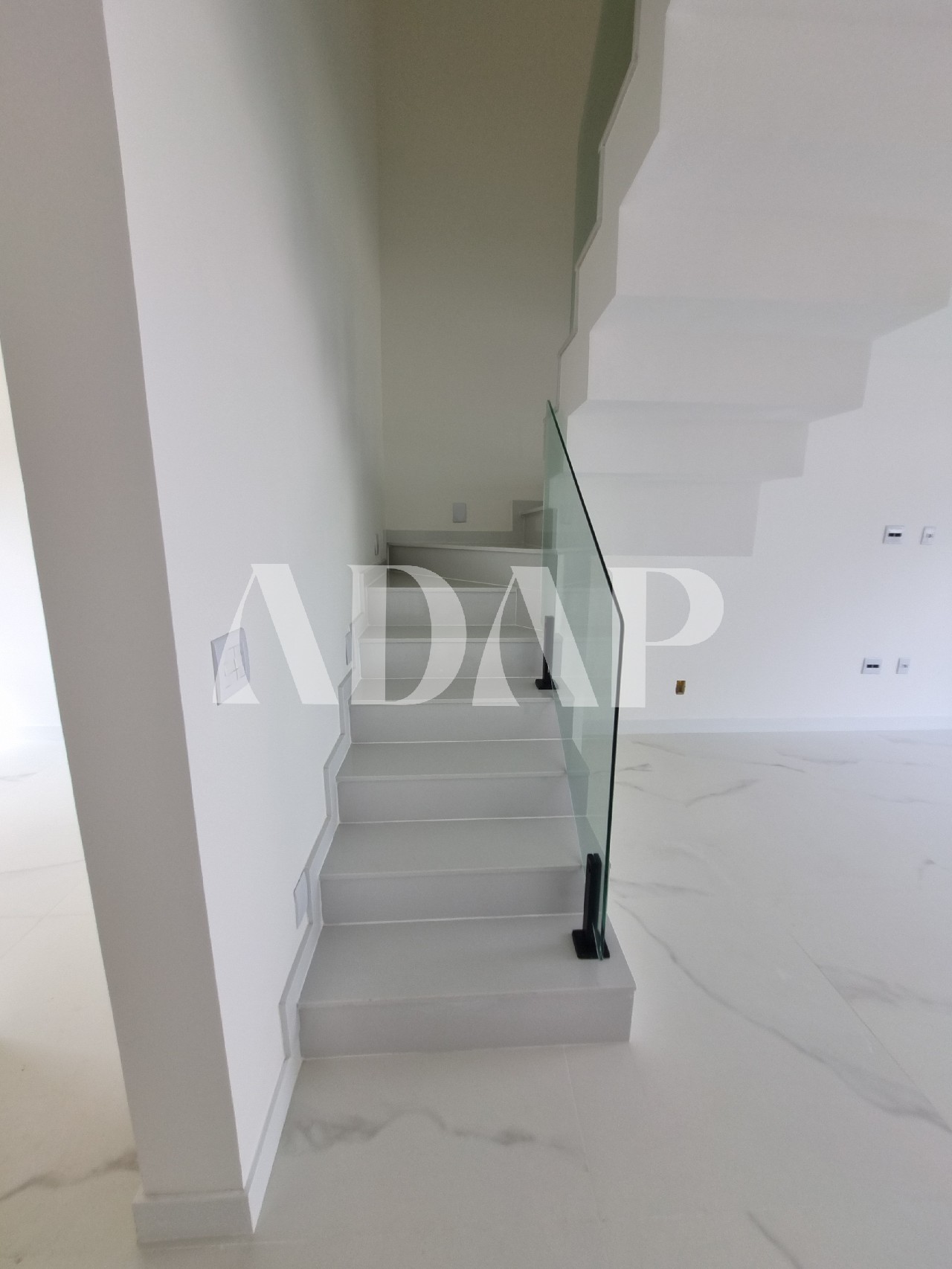 Casa à venda com 4 quartos, 190m² - Foto 37